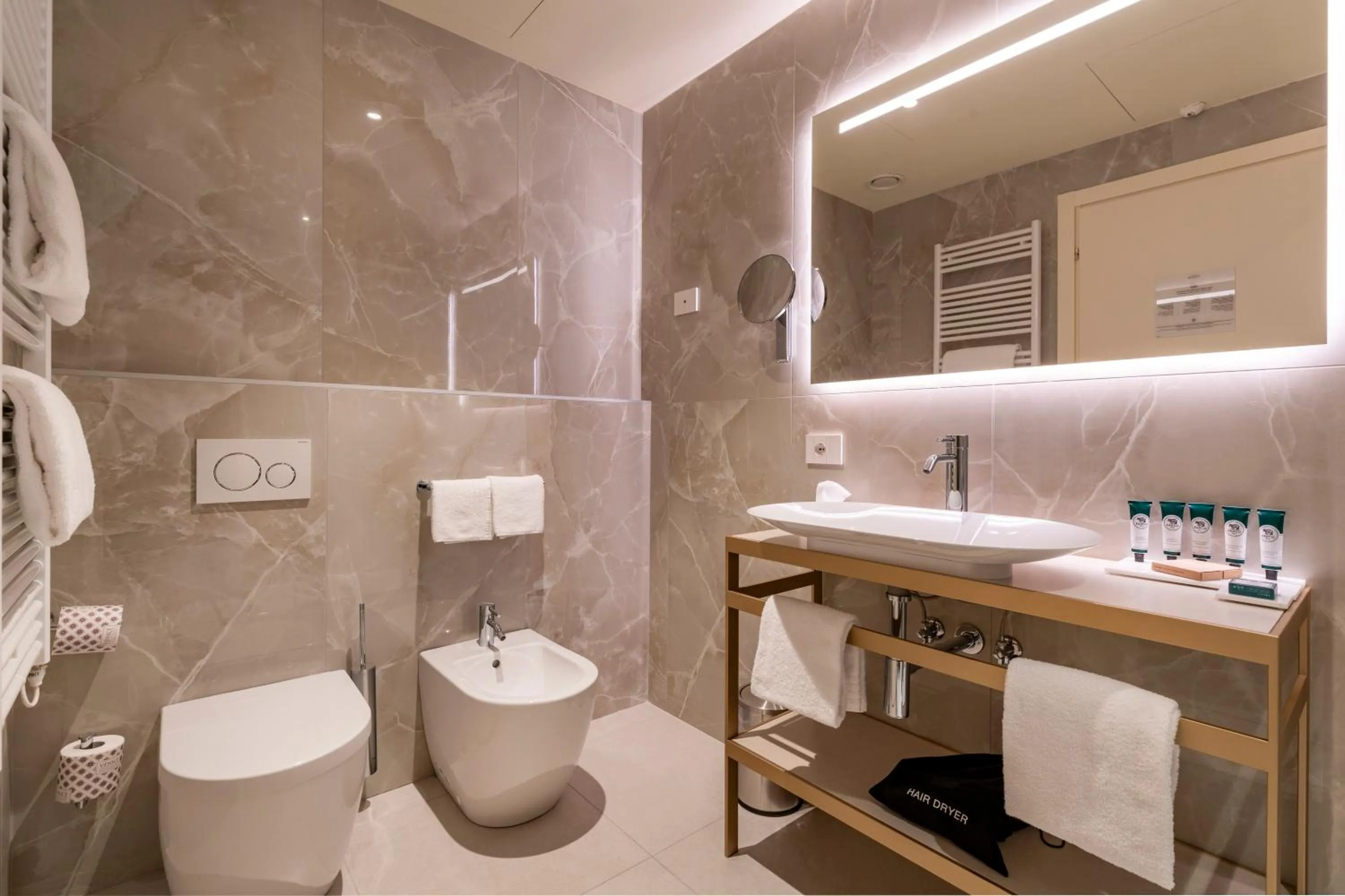 Shower in Palazzo Keller