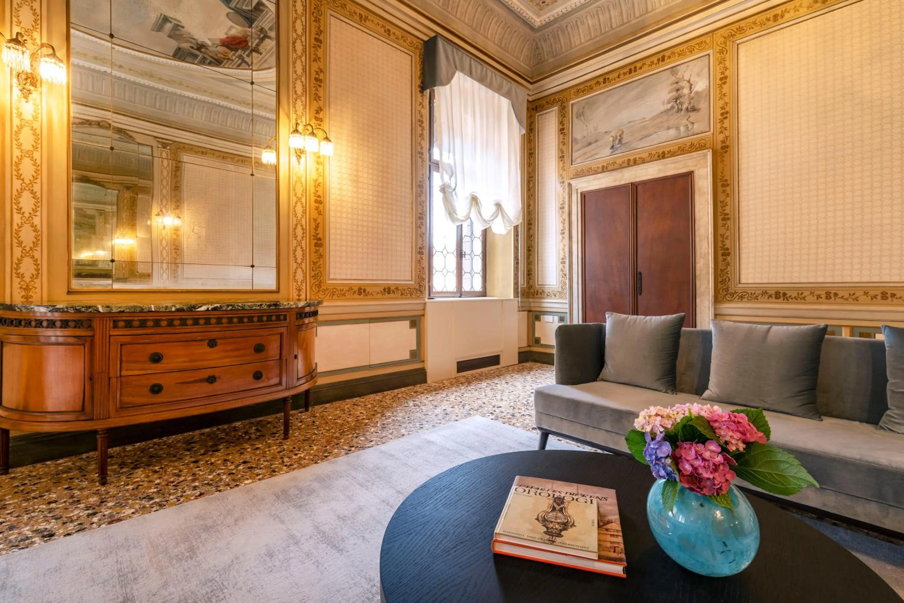 Living room in Palazzo Keller