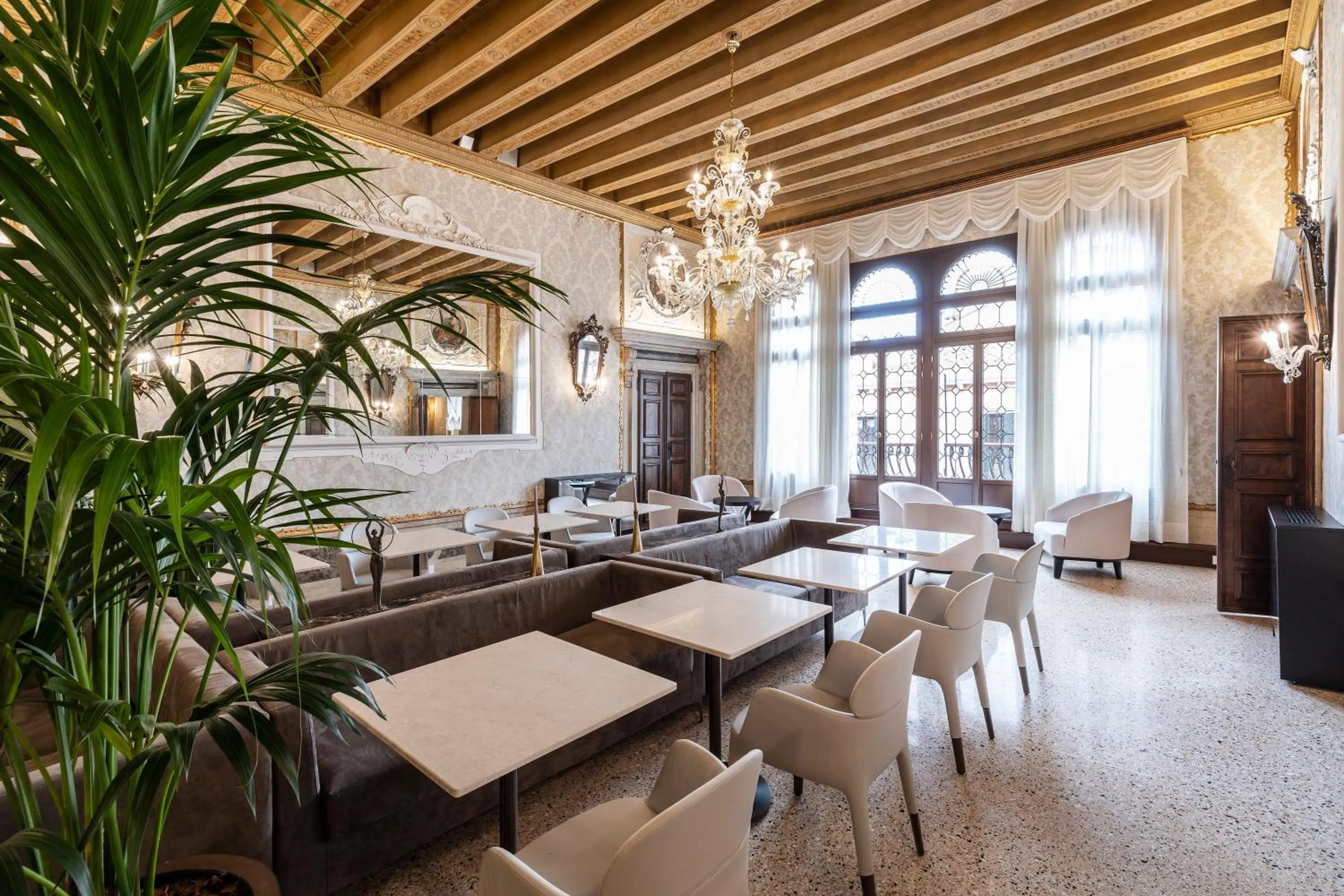 Restaurant/places to eat in Palazzo Keller