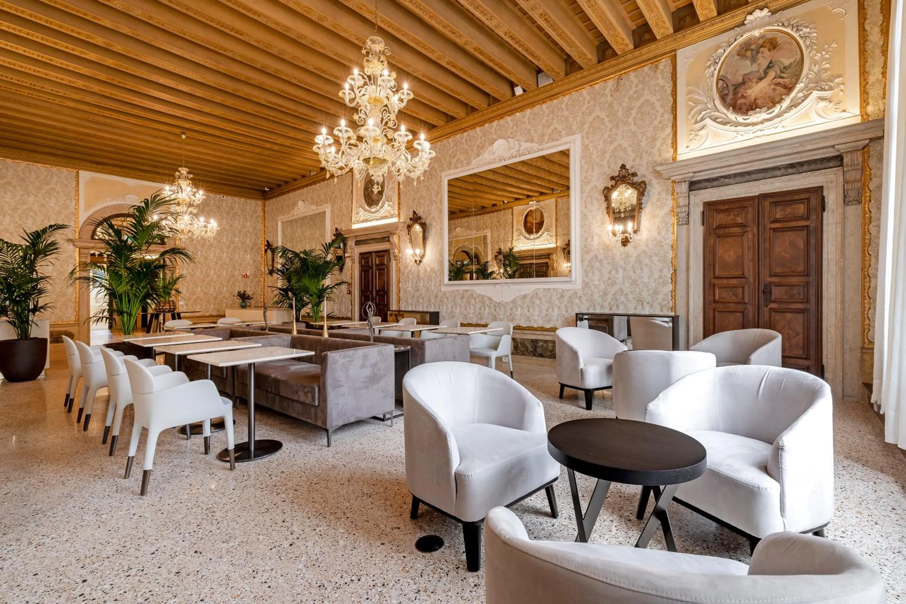 Restaurant/places to eat in Palazzo Keller