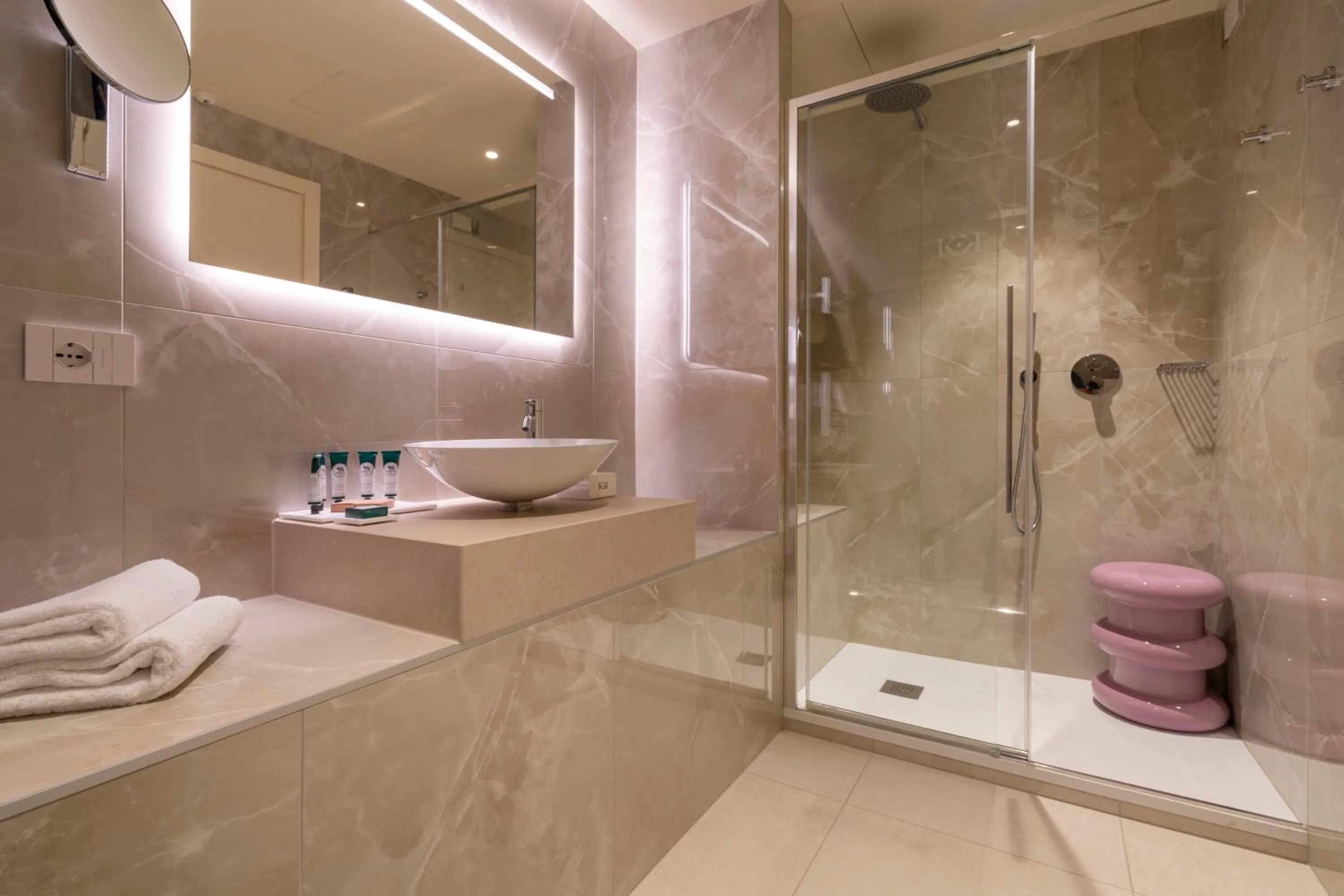 Shower in Palazzo Keller