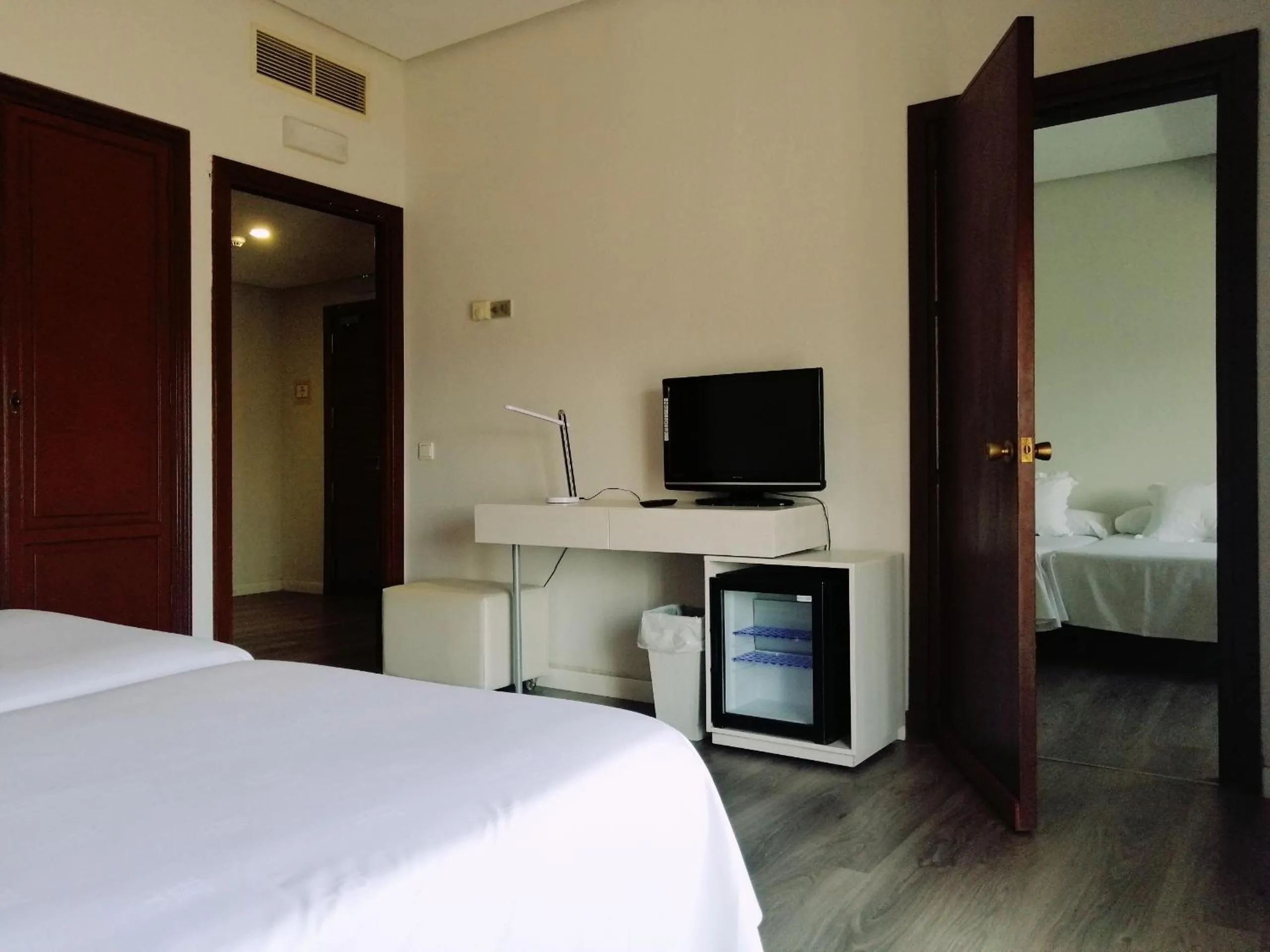 TV and multimedia, Bed in Mir Octavio