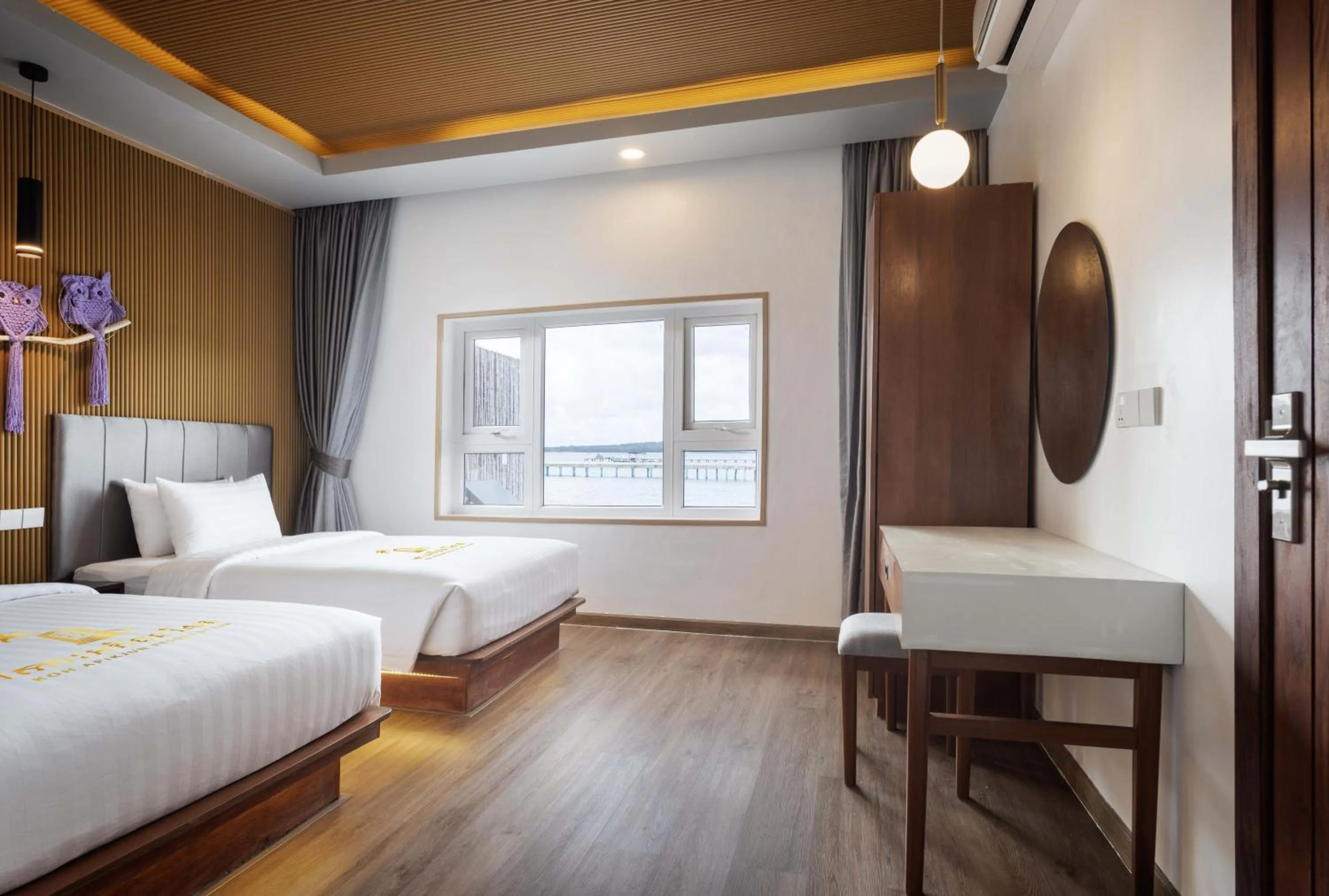 Bed in Koh Apikjun Resort by EHM