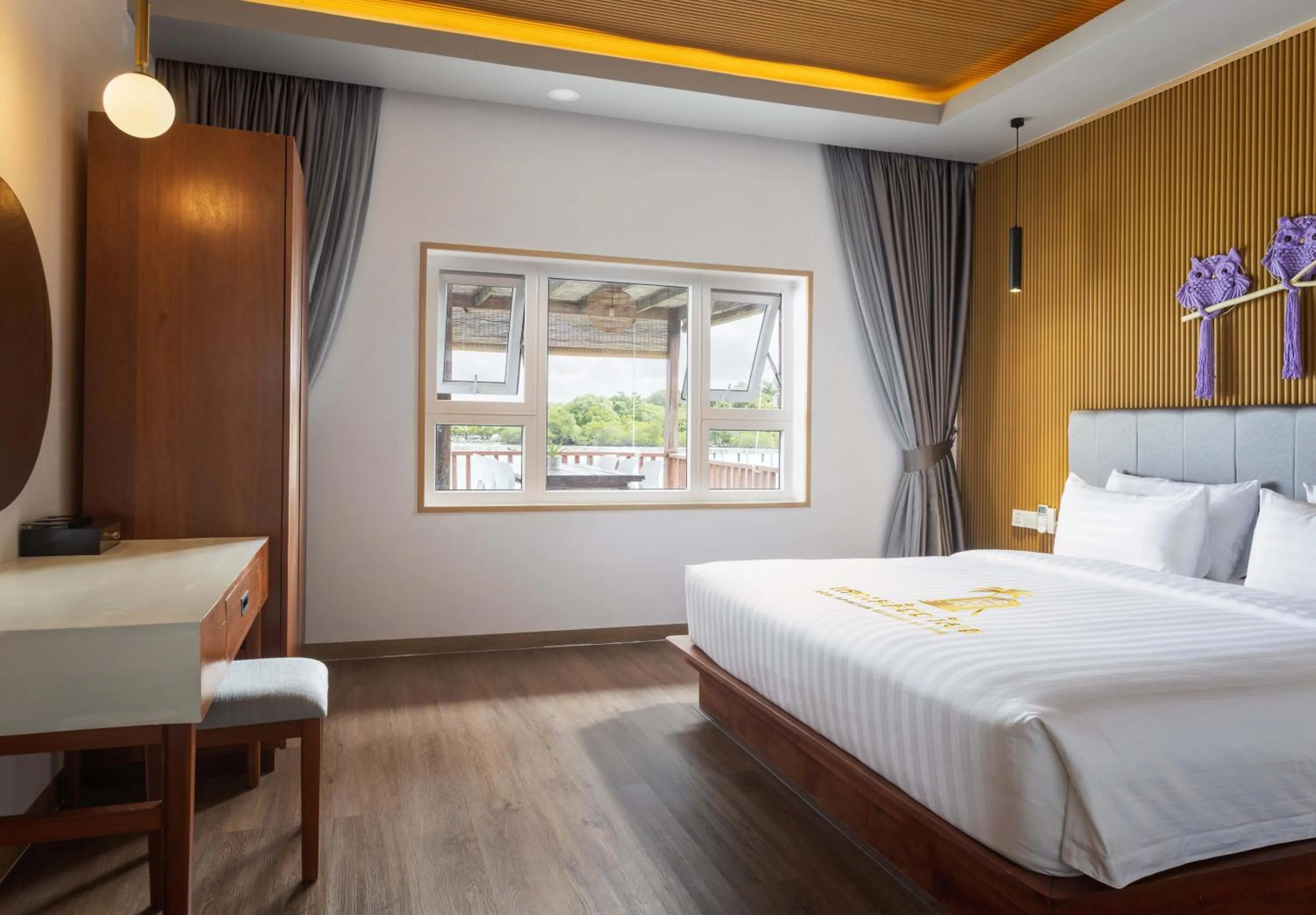 Bed in Koh Apikjun Resort by EHM