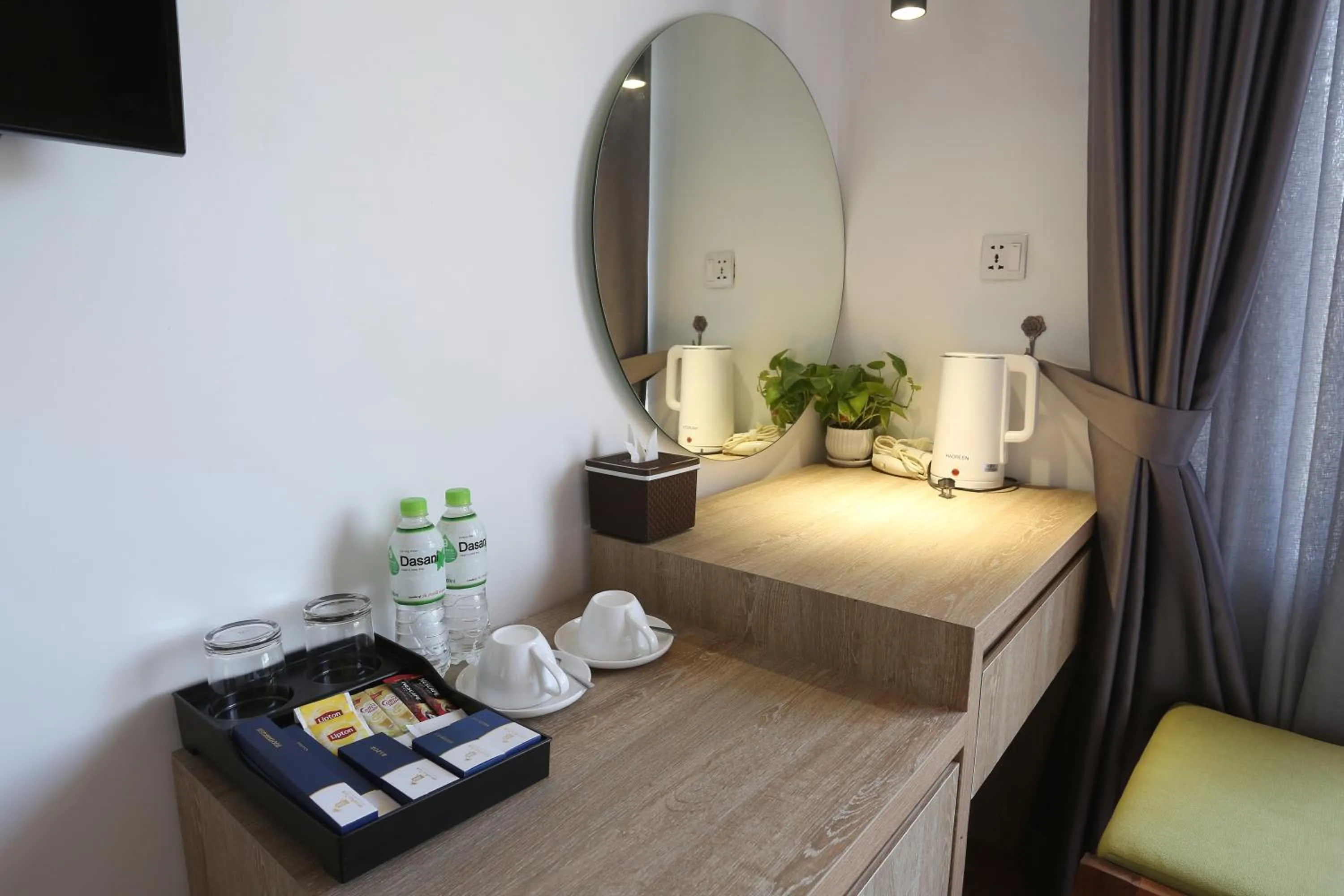 Coffee/tea facilities, Bed in Koh Apikjun Resort by EHM