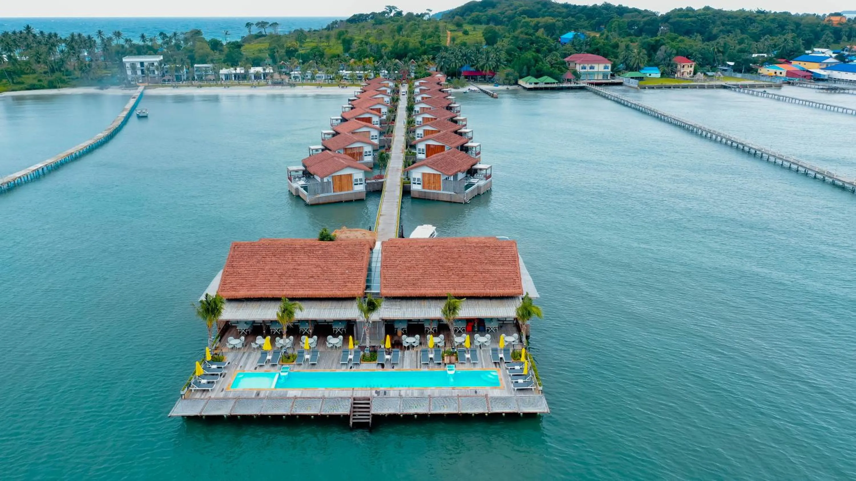 Natural landscape in Koh Apikjun Resort by EHM