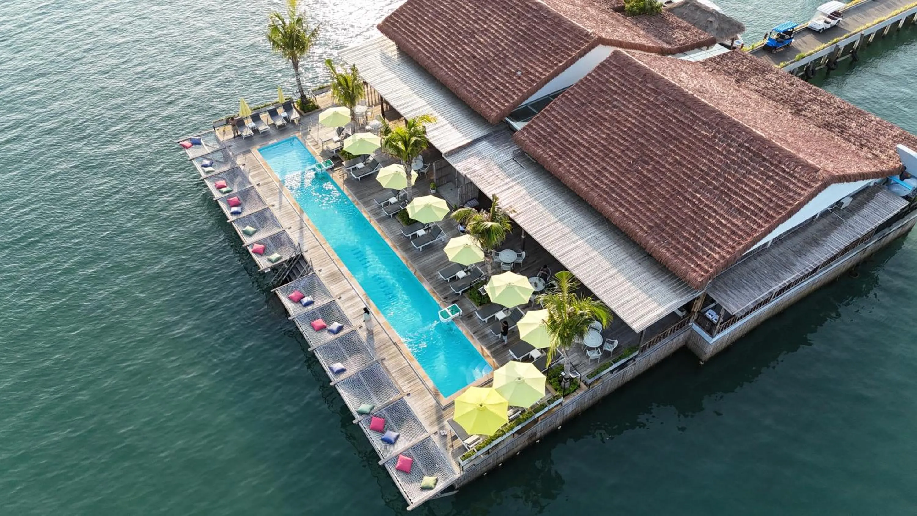 Pool view in Koh Apikjun Resort by EHM