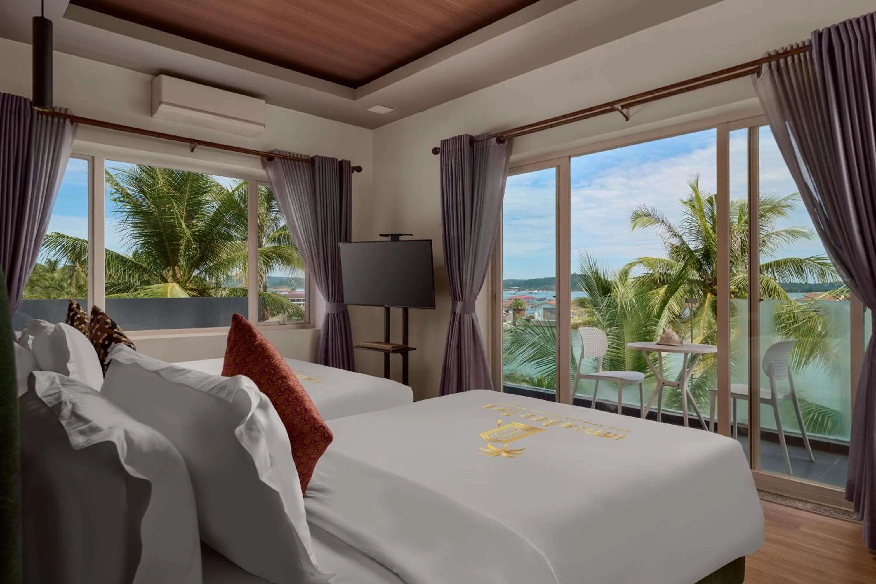 Bed in Koh Apikjun Resort by EHM