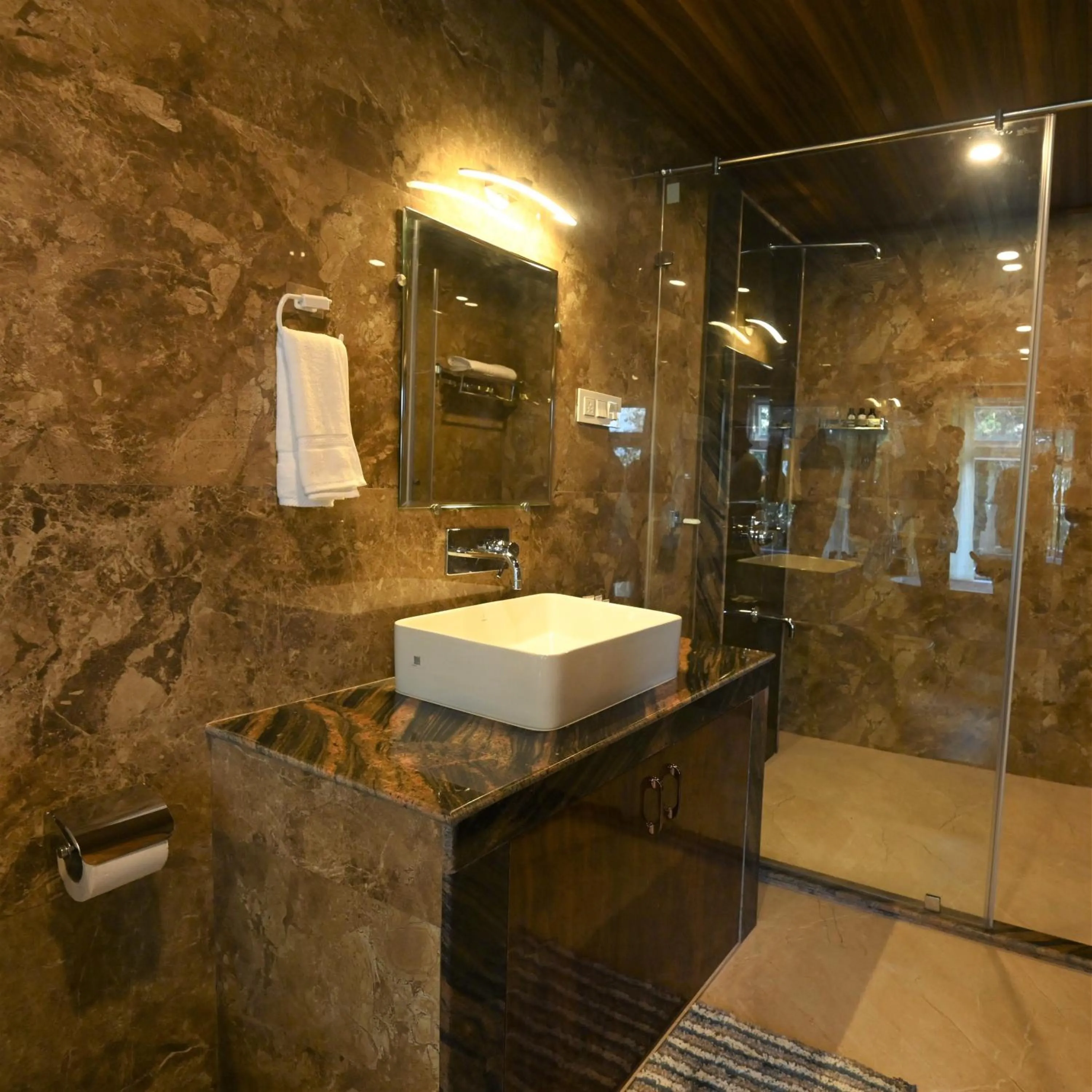 Shower in Amaira Resort & Farms - Mirik, West Bengal