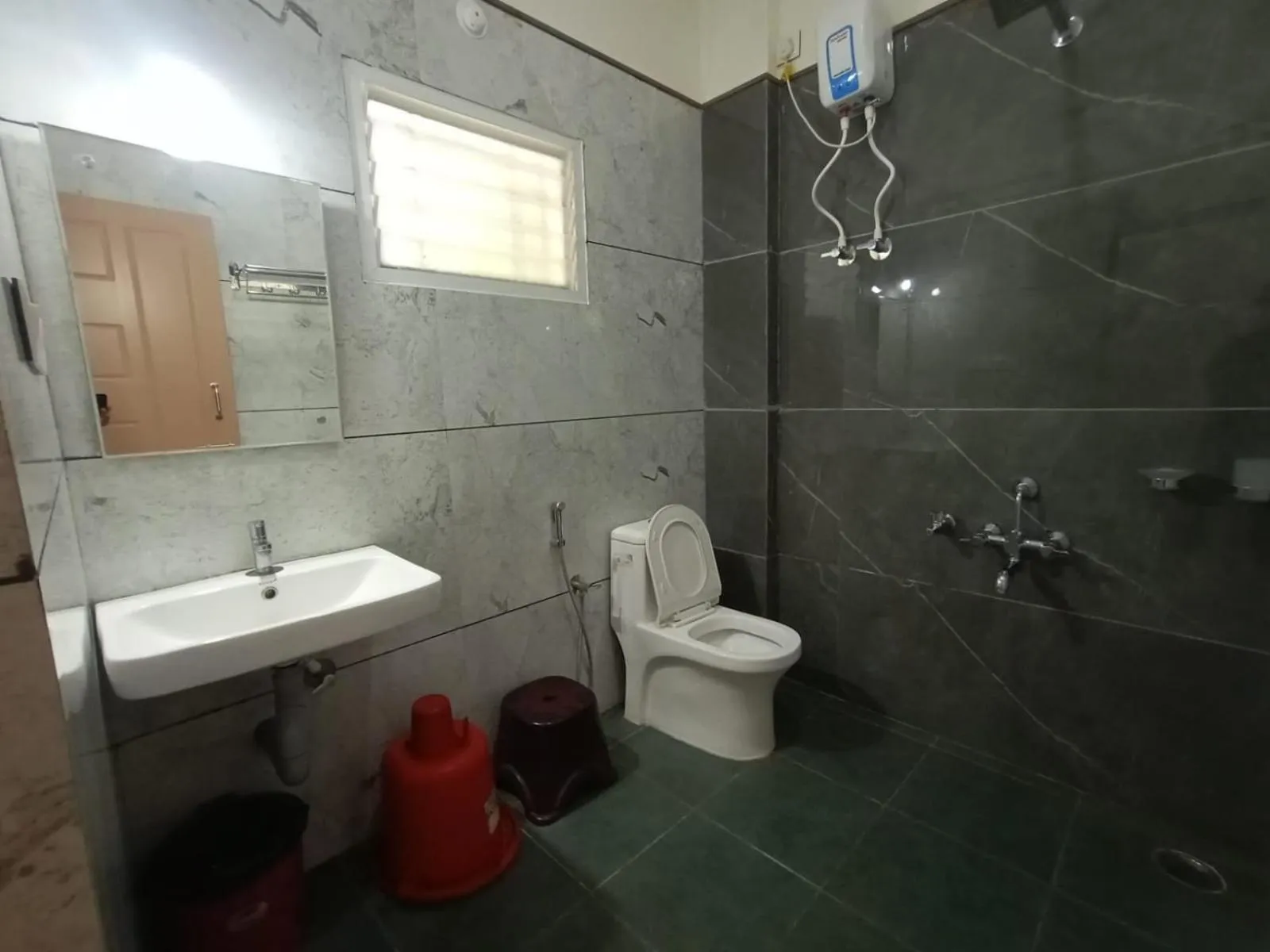 Bathroom in Kurinji Inn