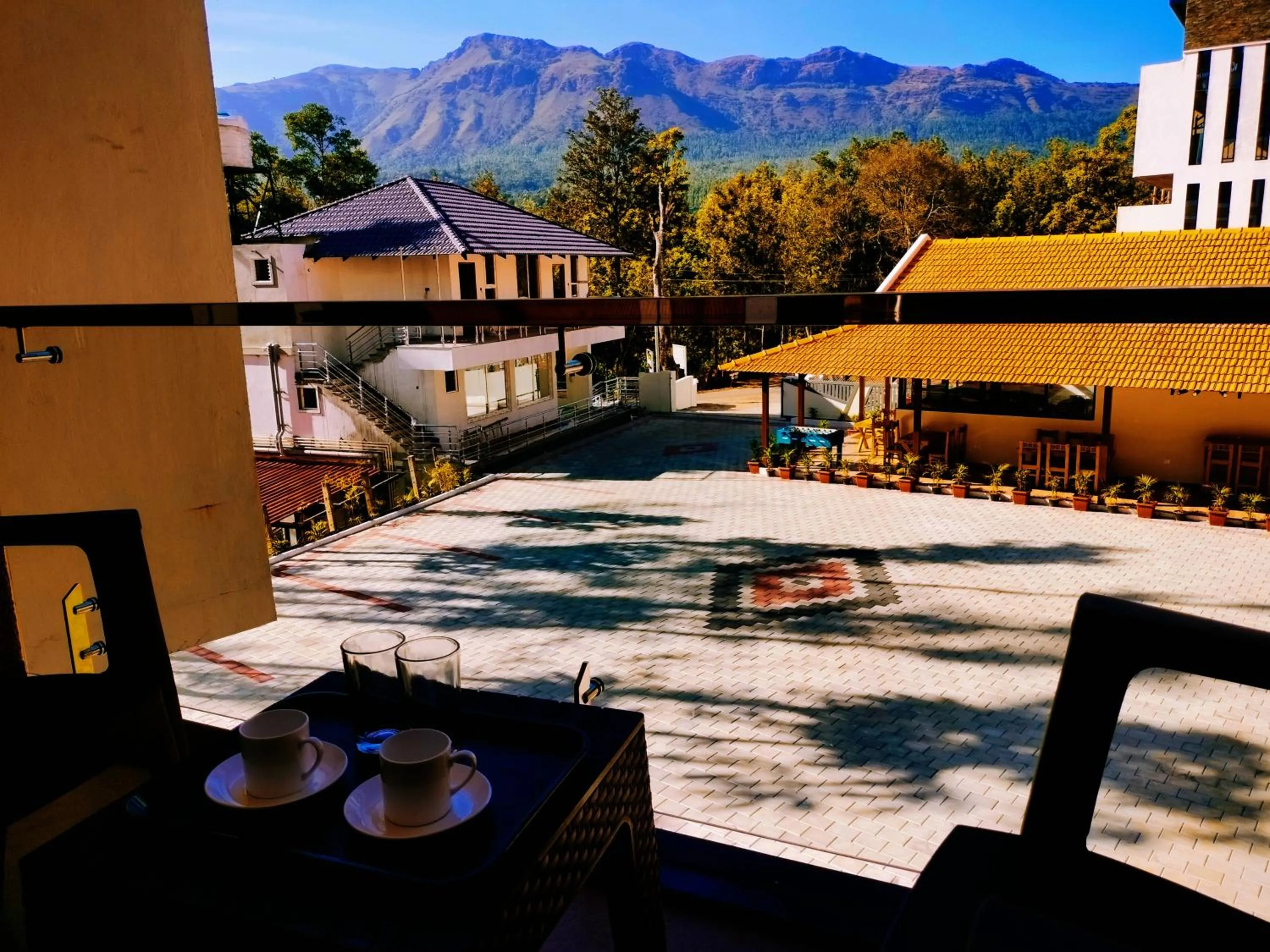 Mountain view in Kurinji Inn