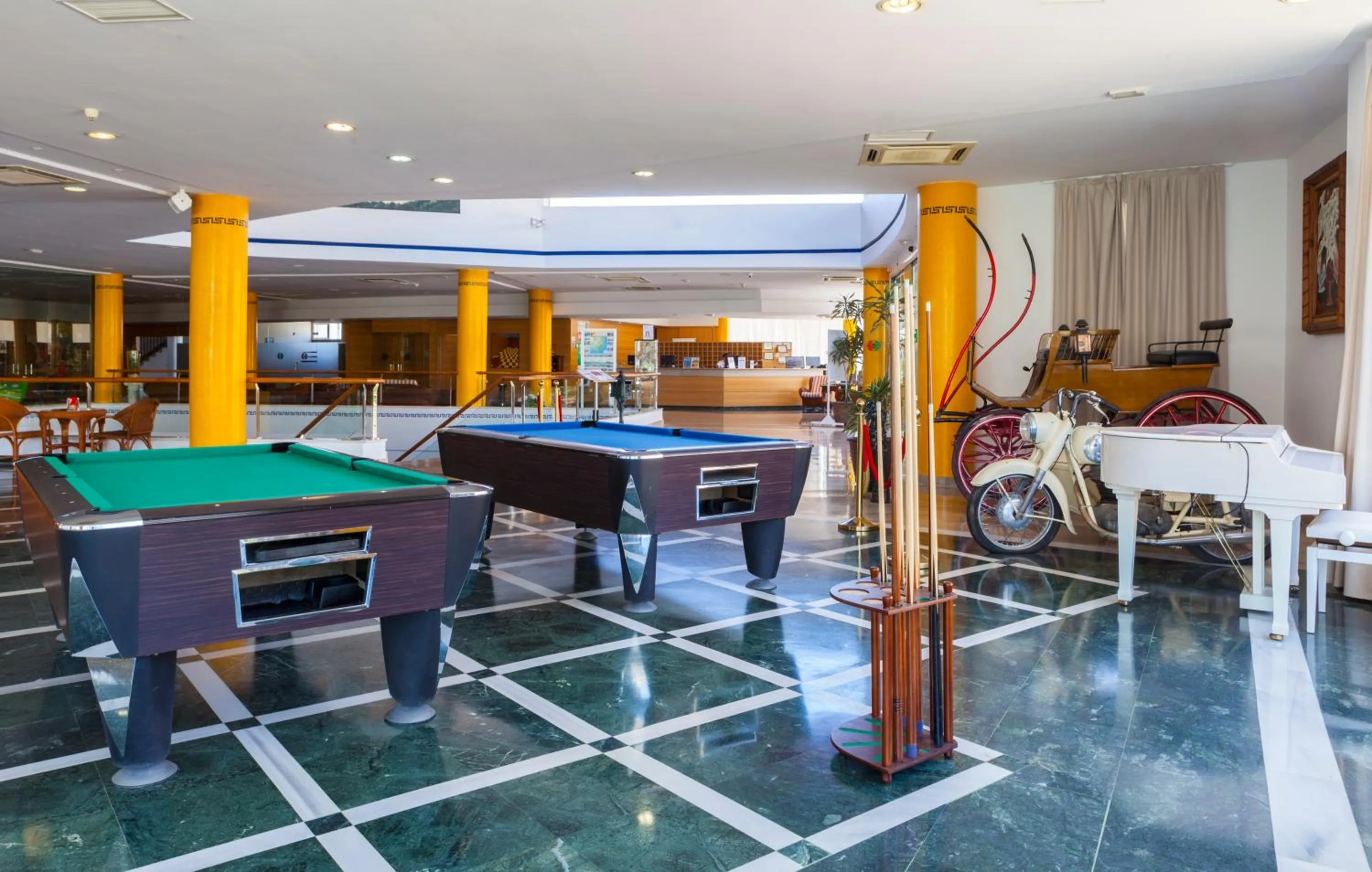 Billiard in Hotel Mexico