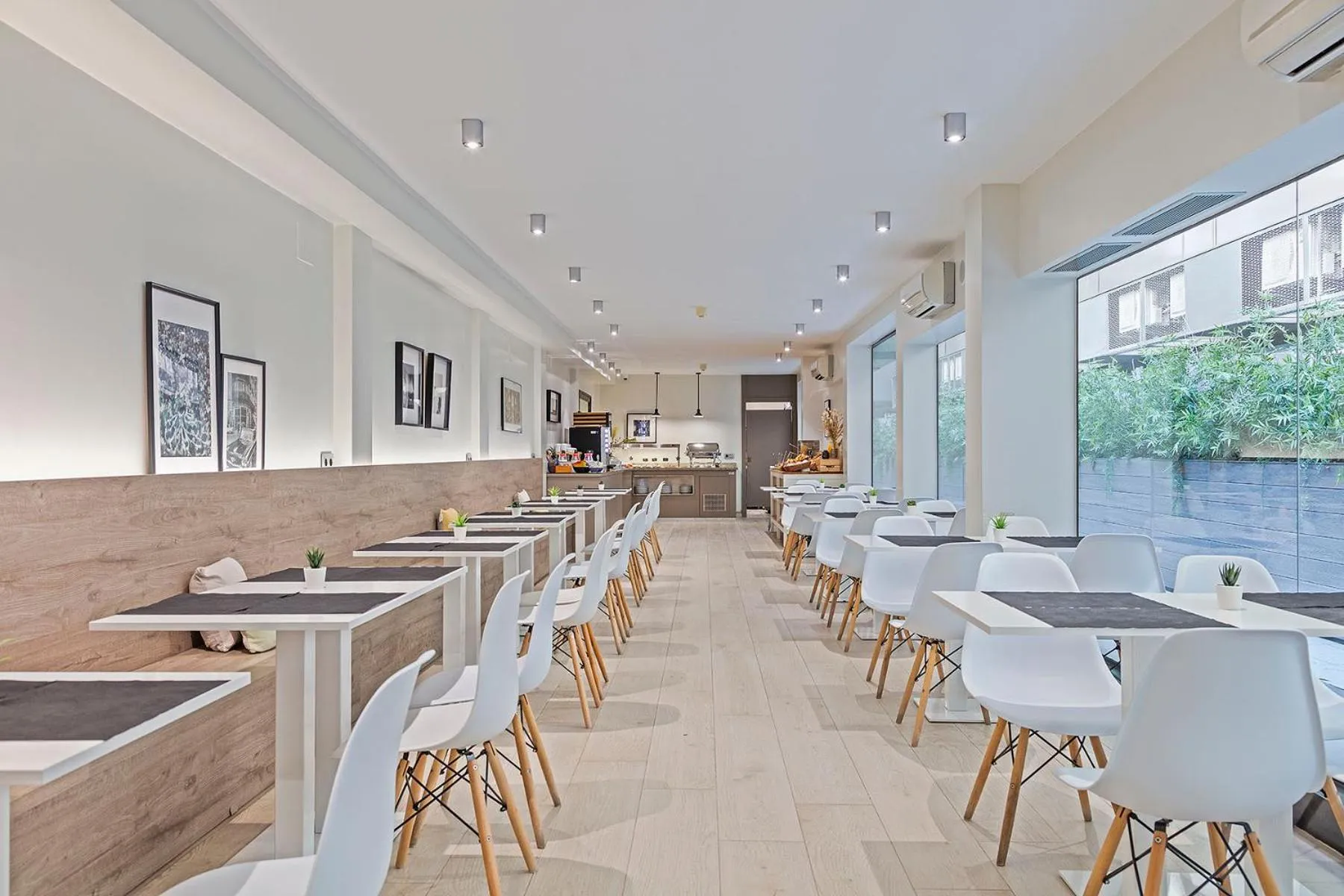 Breakfast in Aparthotel Bcn Montjuic