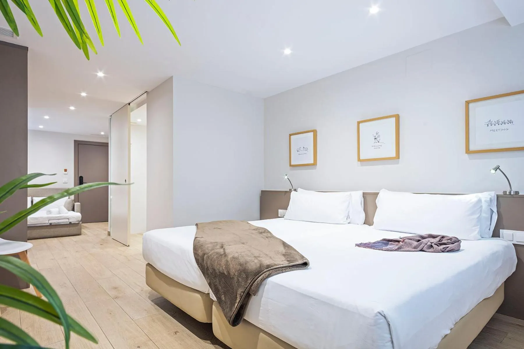 Bed in Aparthotel Bcn Montjuic