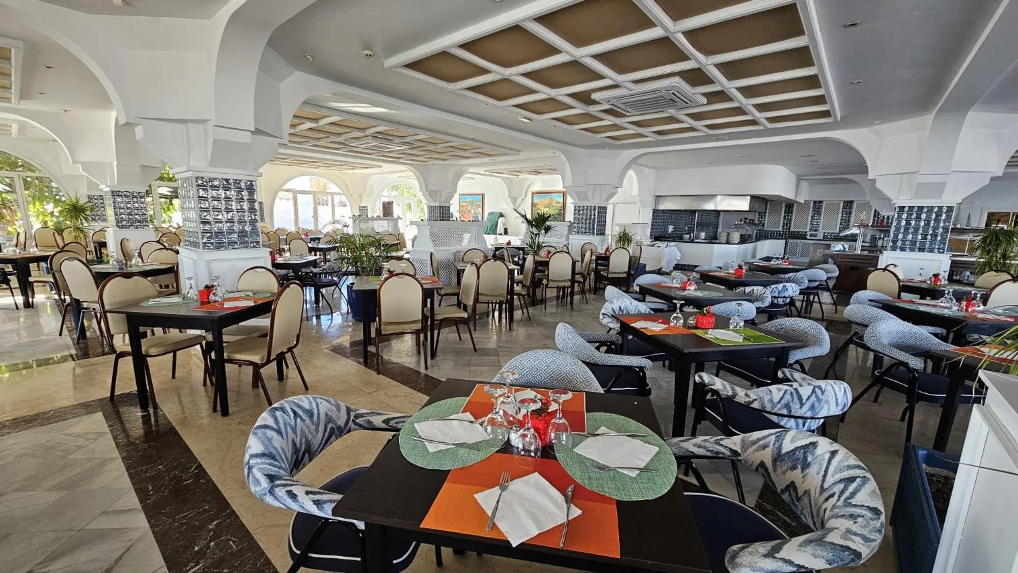 Restaurant/places to eat in Hotel El Puntazo I