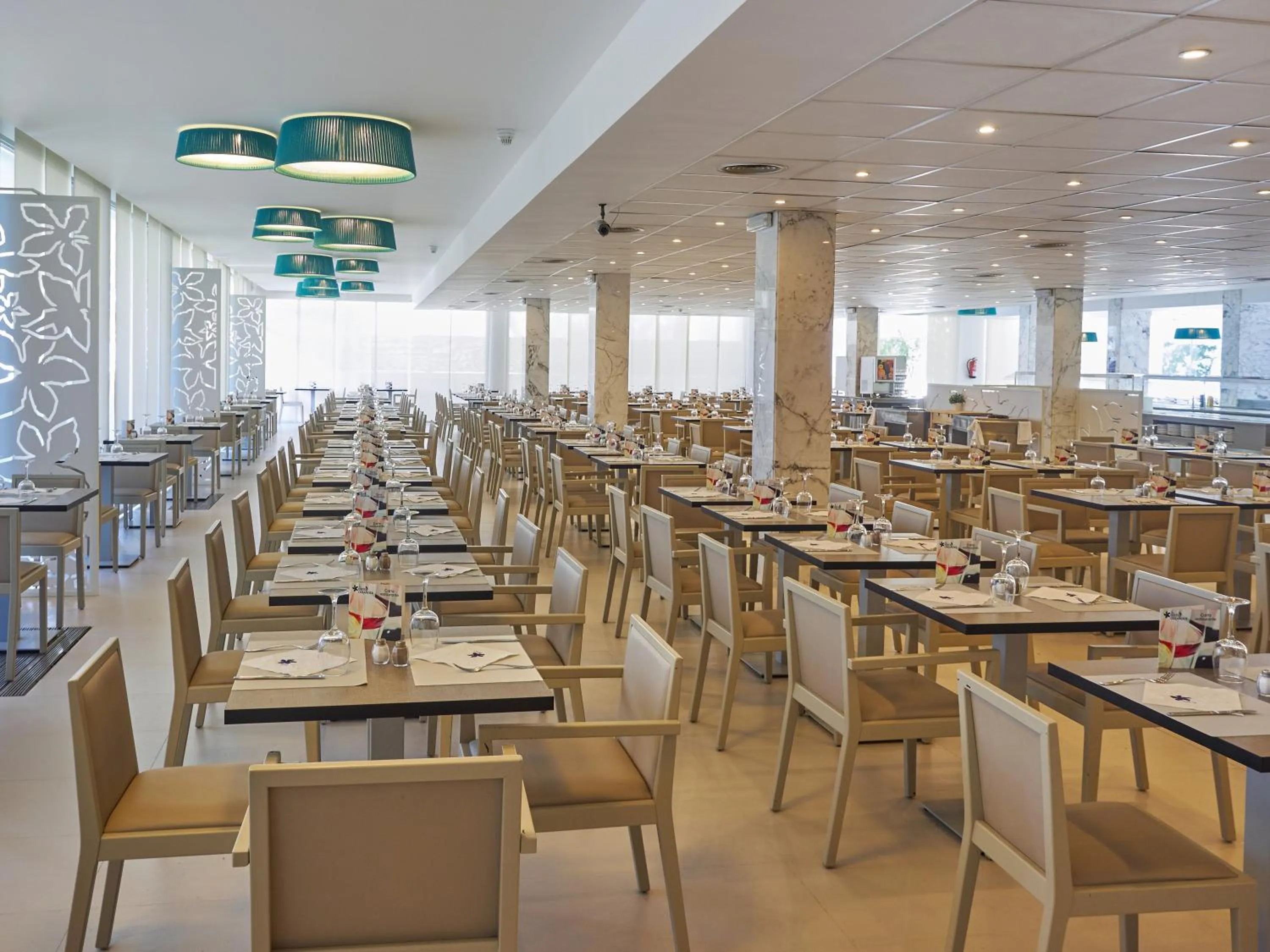 Restaurant/places to eat in Oleander