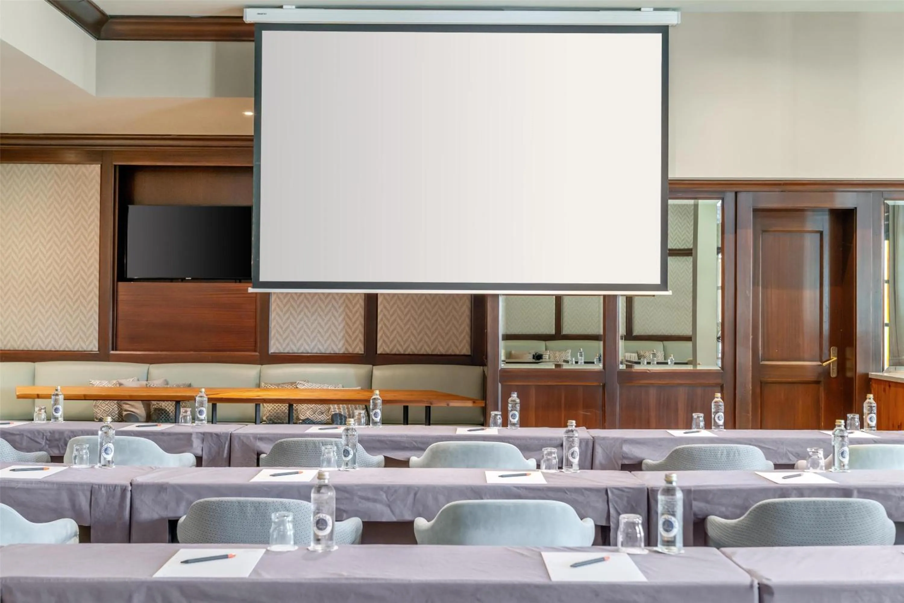 Meeting/conference room in Lindner Hotel Mallorca Portals Nous, part of JdV by Hyatt