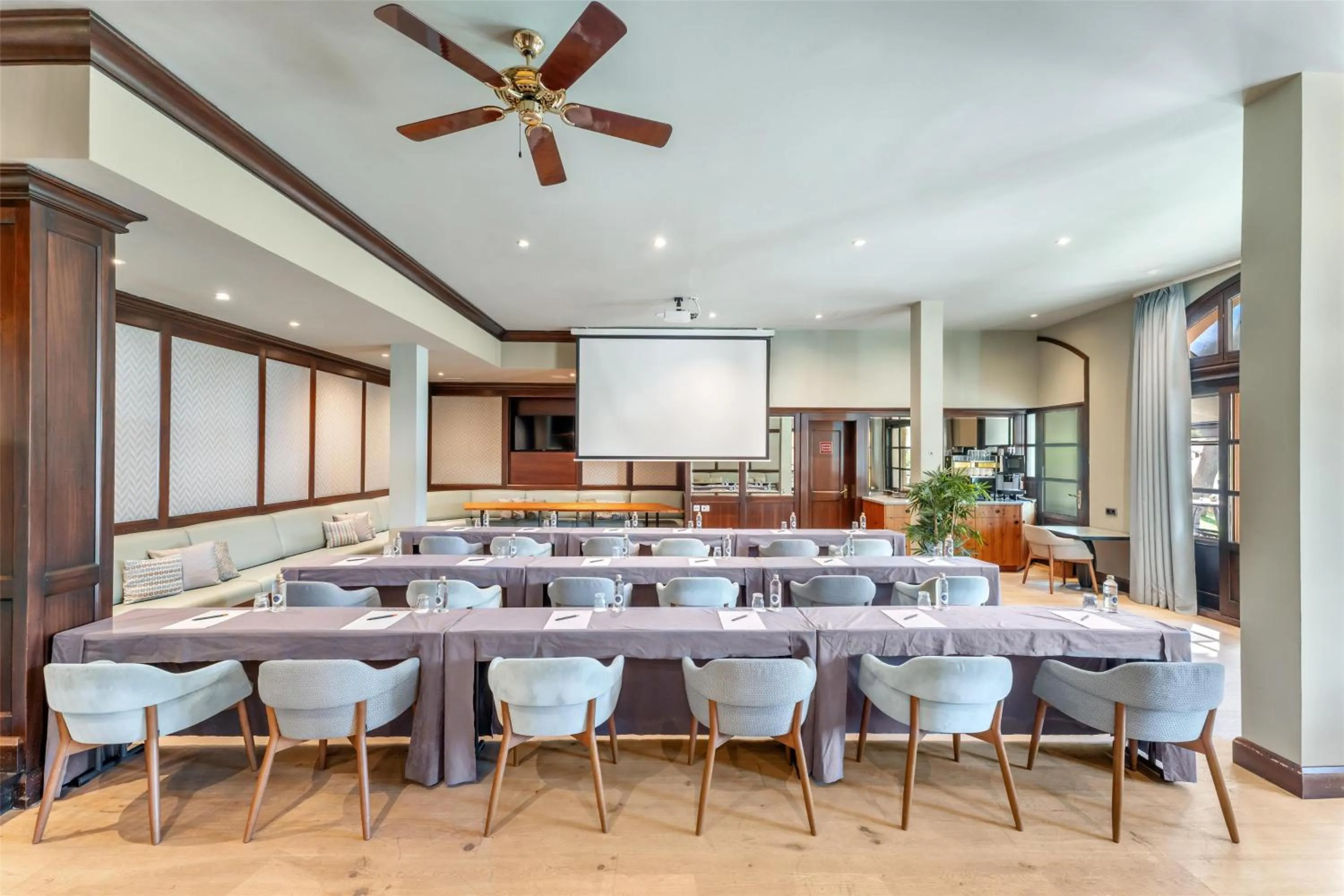 Meeting/conference room in Lindner Hotel Mallorca Portals Nous, part of JdV by Hyatt