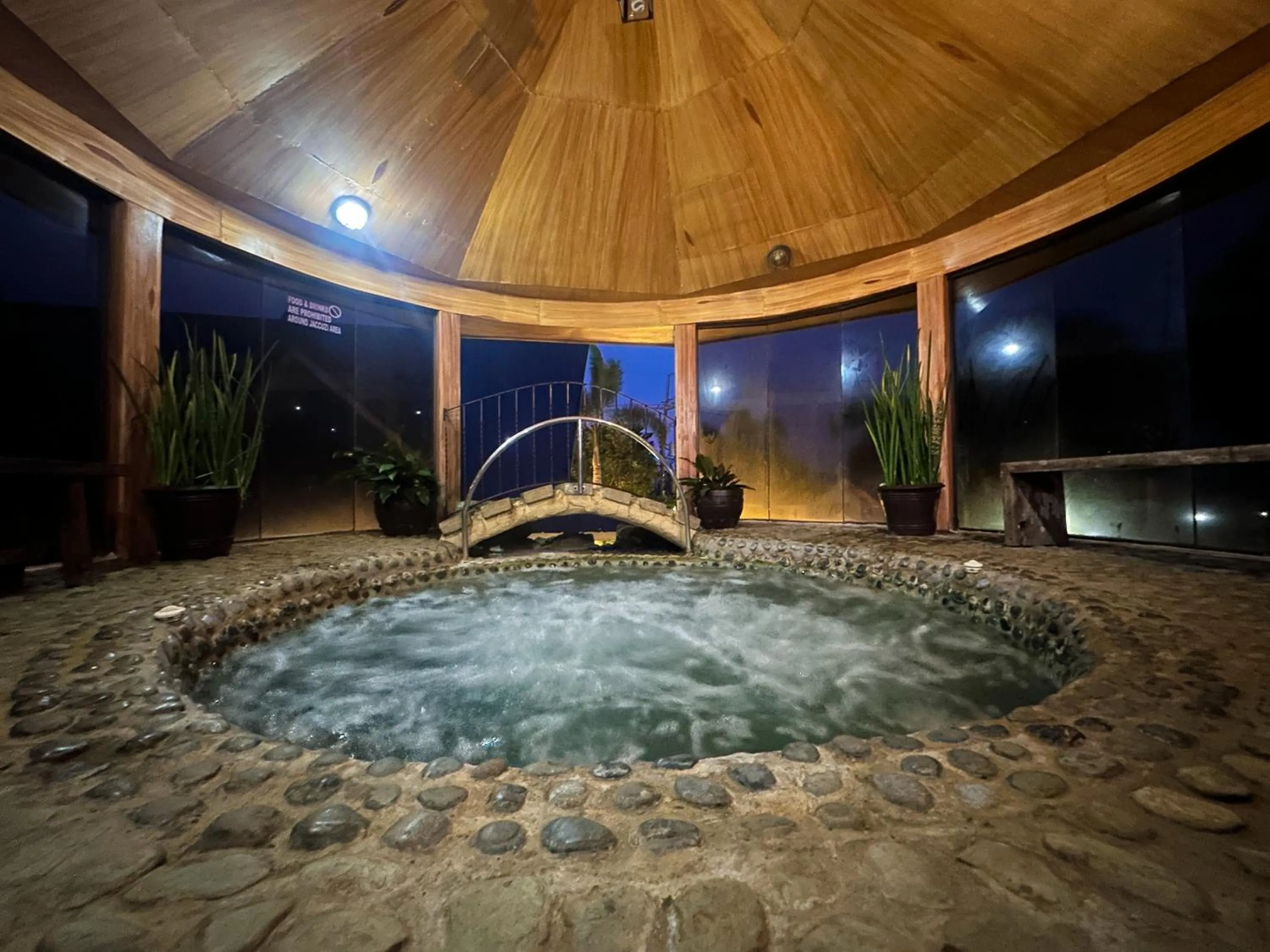 Night in Piña Colina Resort