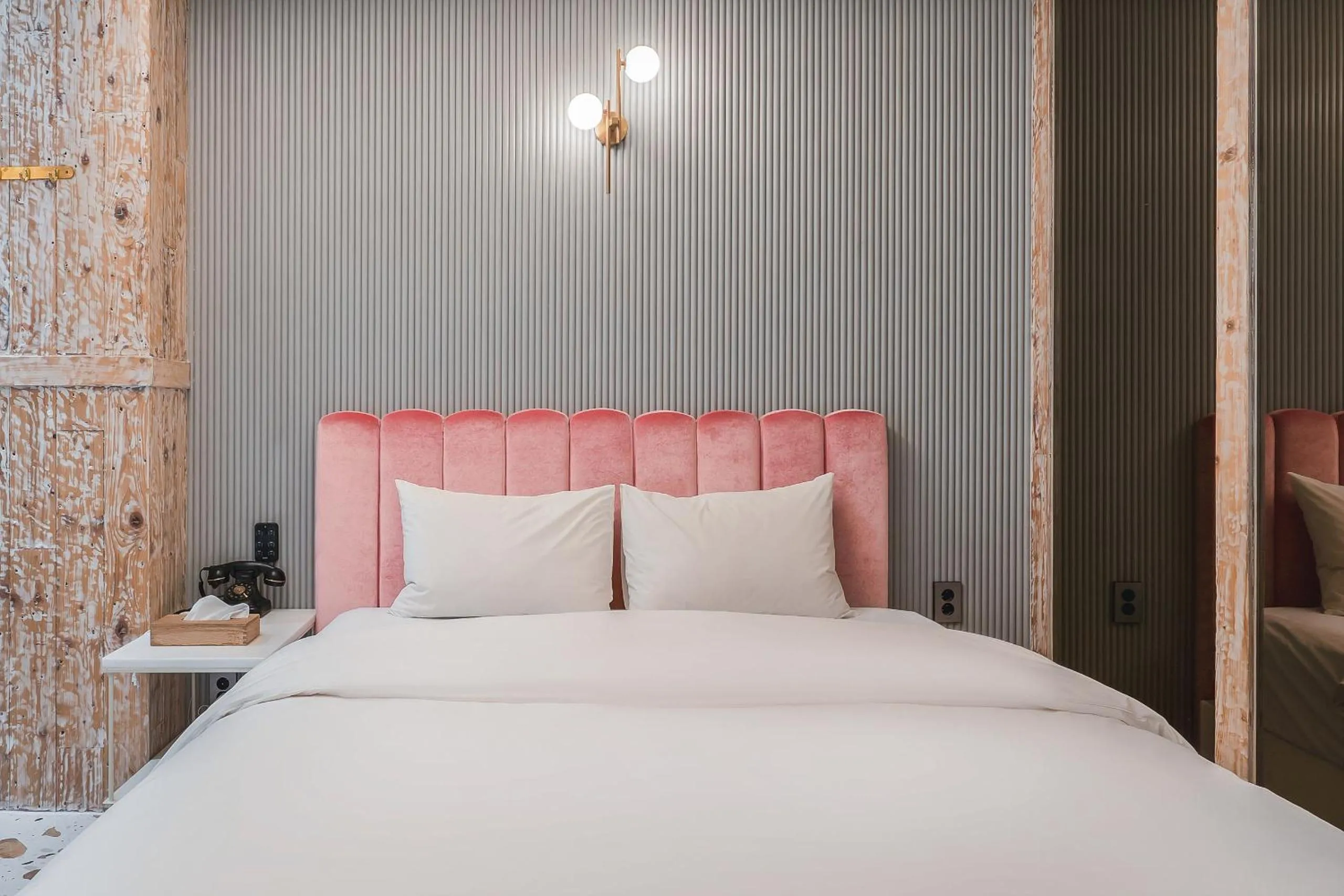 Property building, Bed in Daegu February Hotel Lions Park