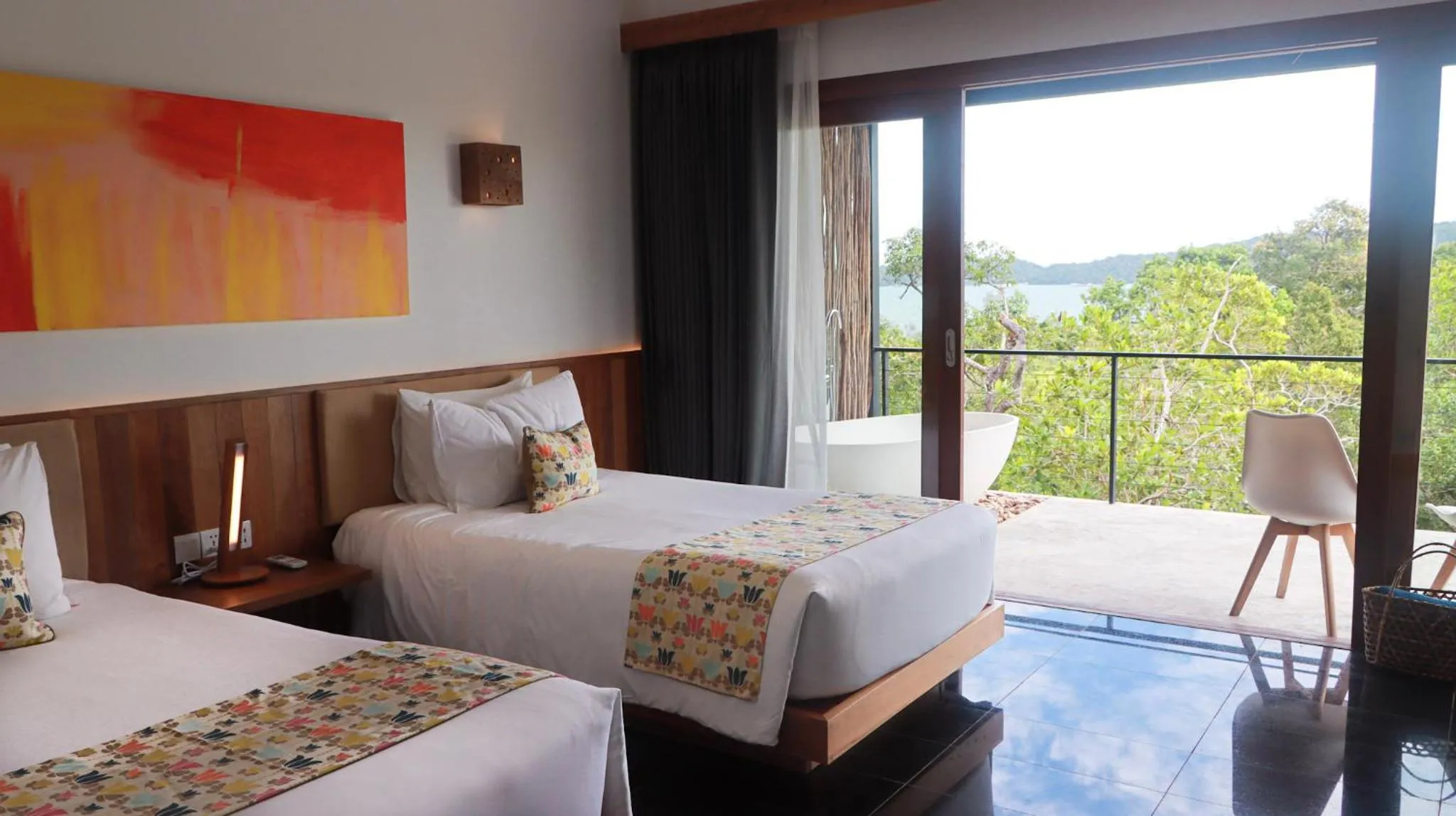 Bed in ISLAND CENTER POINT