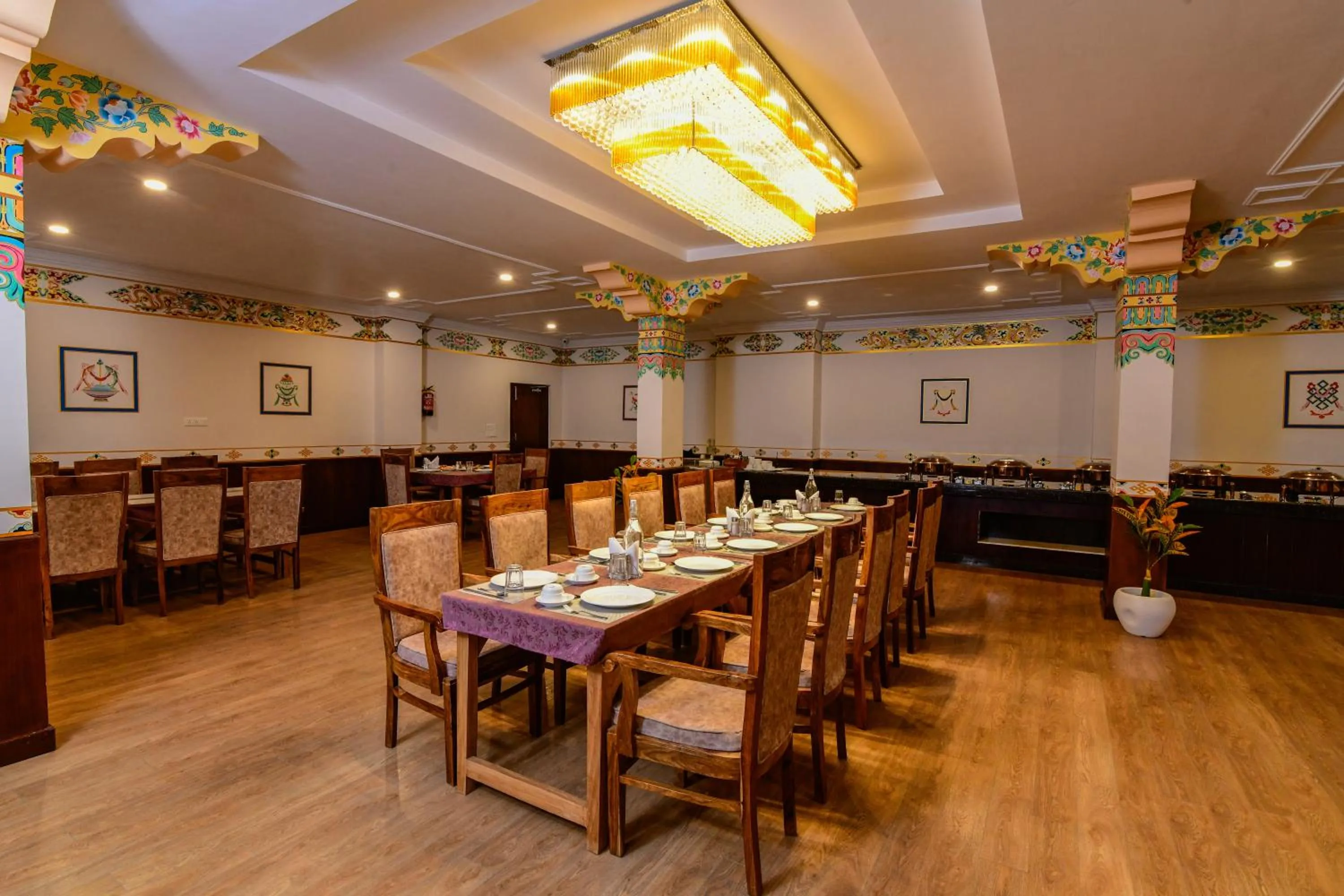 Restaurant/places to eat in Hotel Barath Ladakh