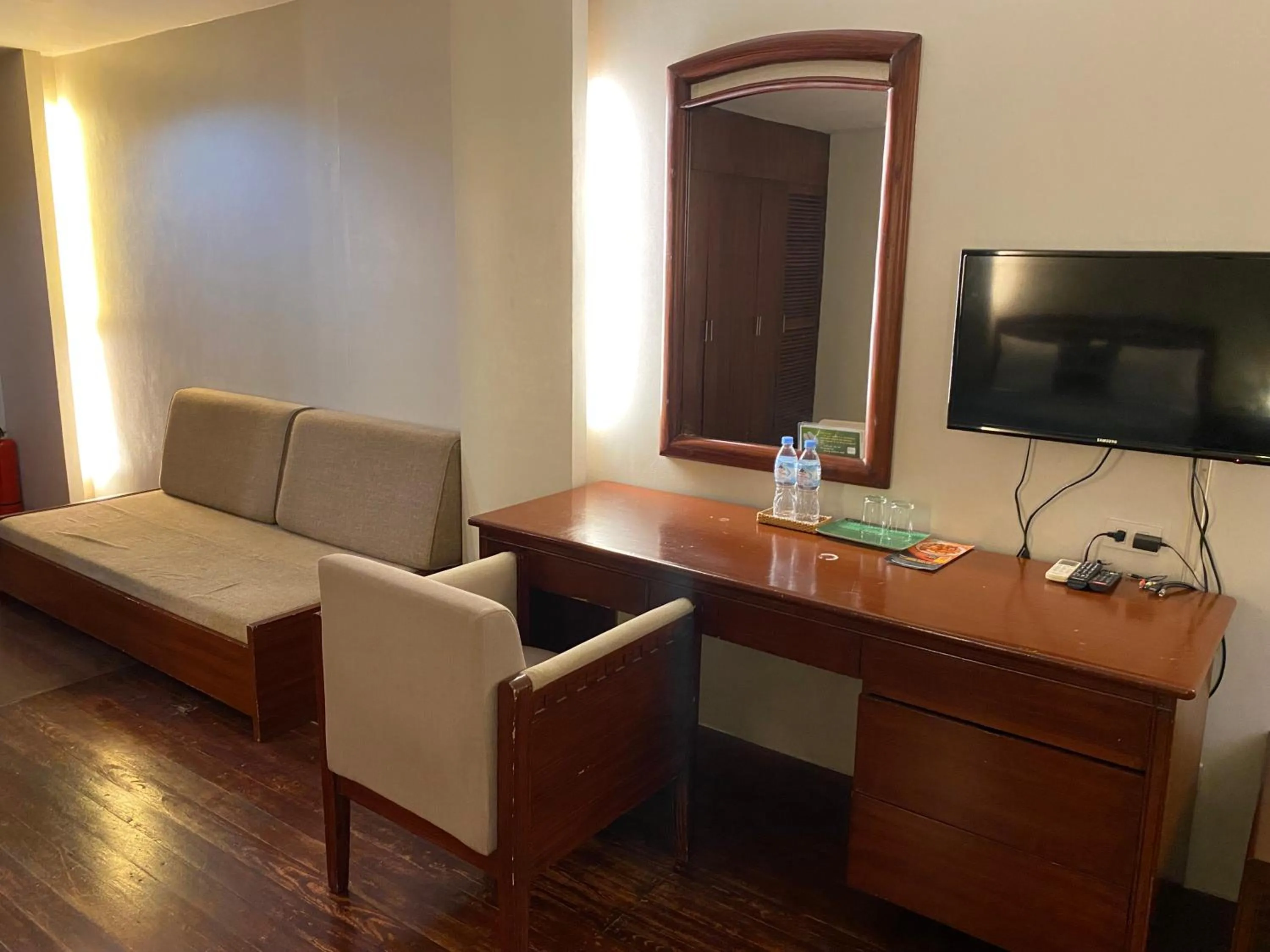 Cebu Century Plaza Hotel