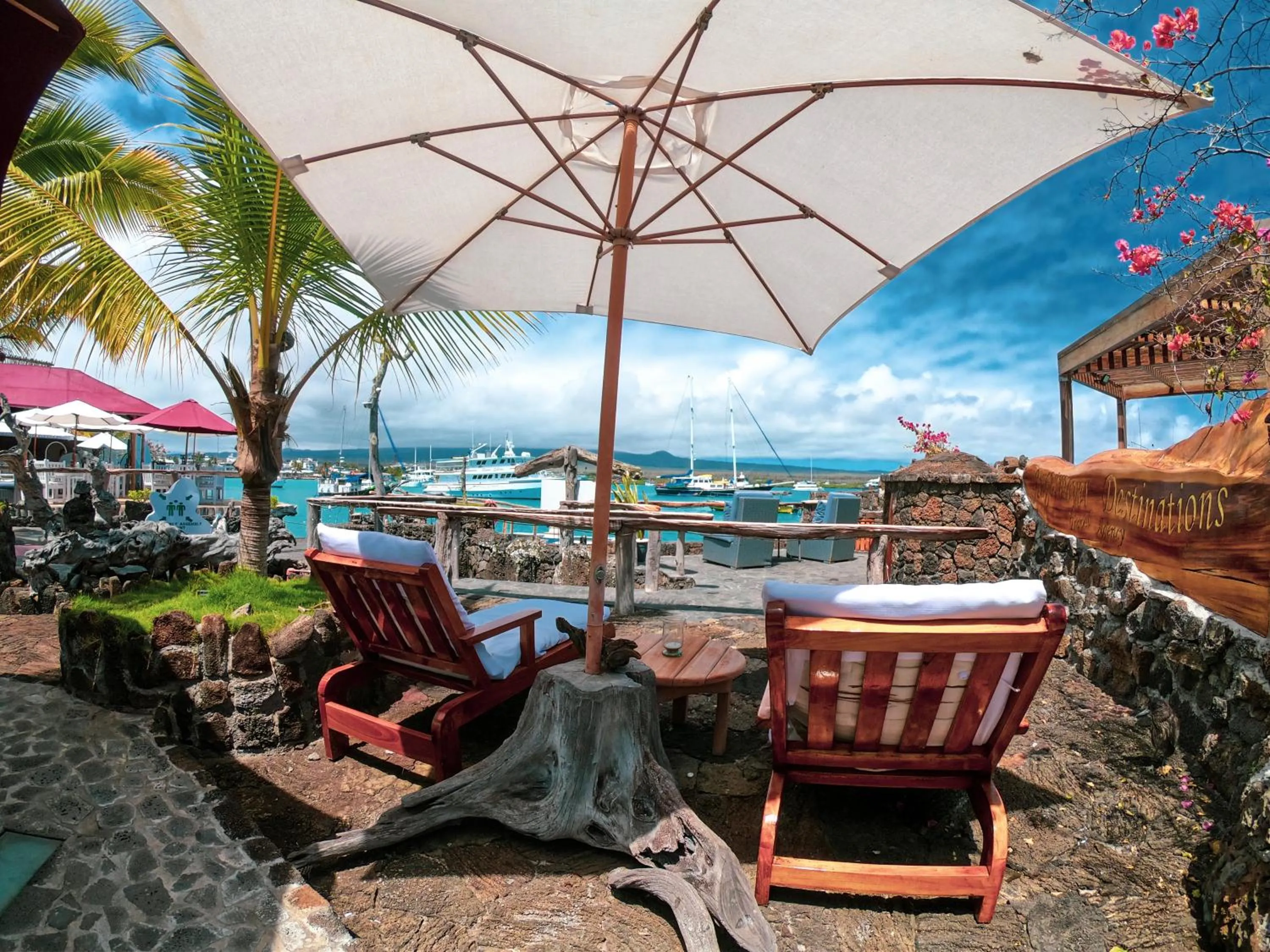 Patio in Hotel Angermeyer Waterfront Inn