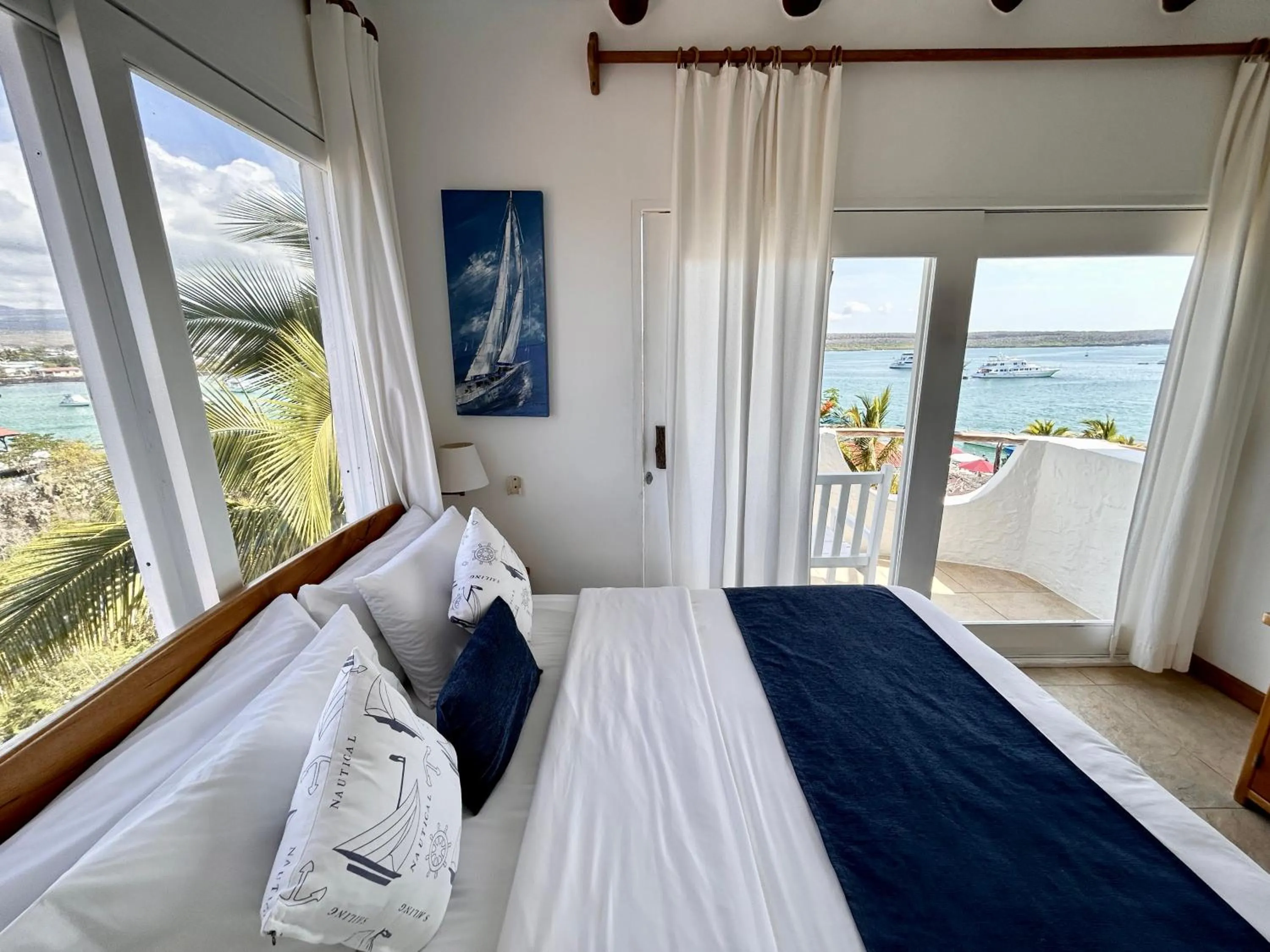 Bedroom, Bed in Hotel Angermeyer Waterfront Inn