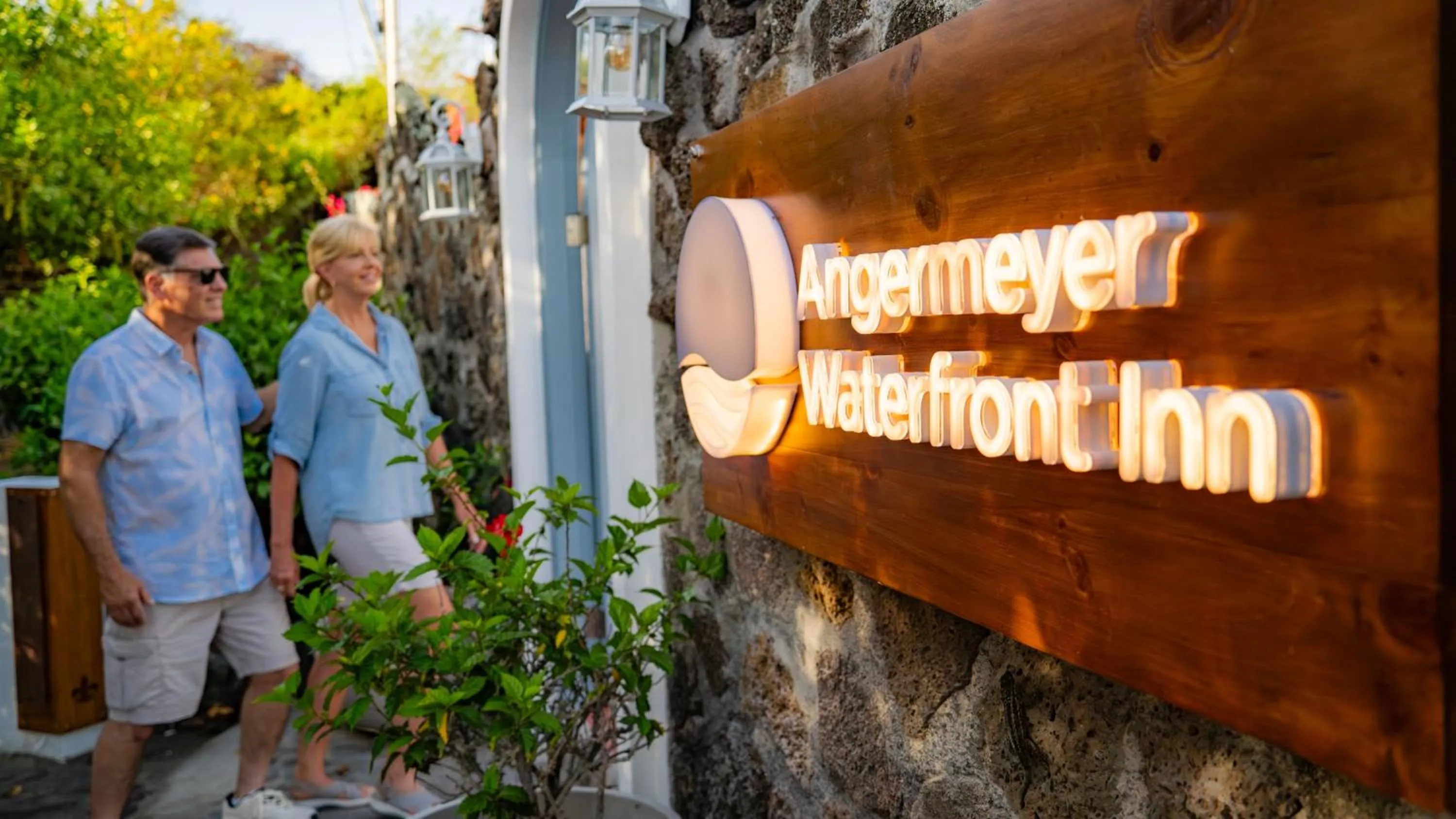 Facade/entrance in Hotel Angermeyer Waterfront Inn