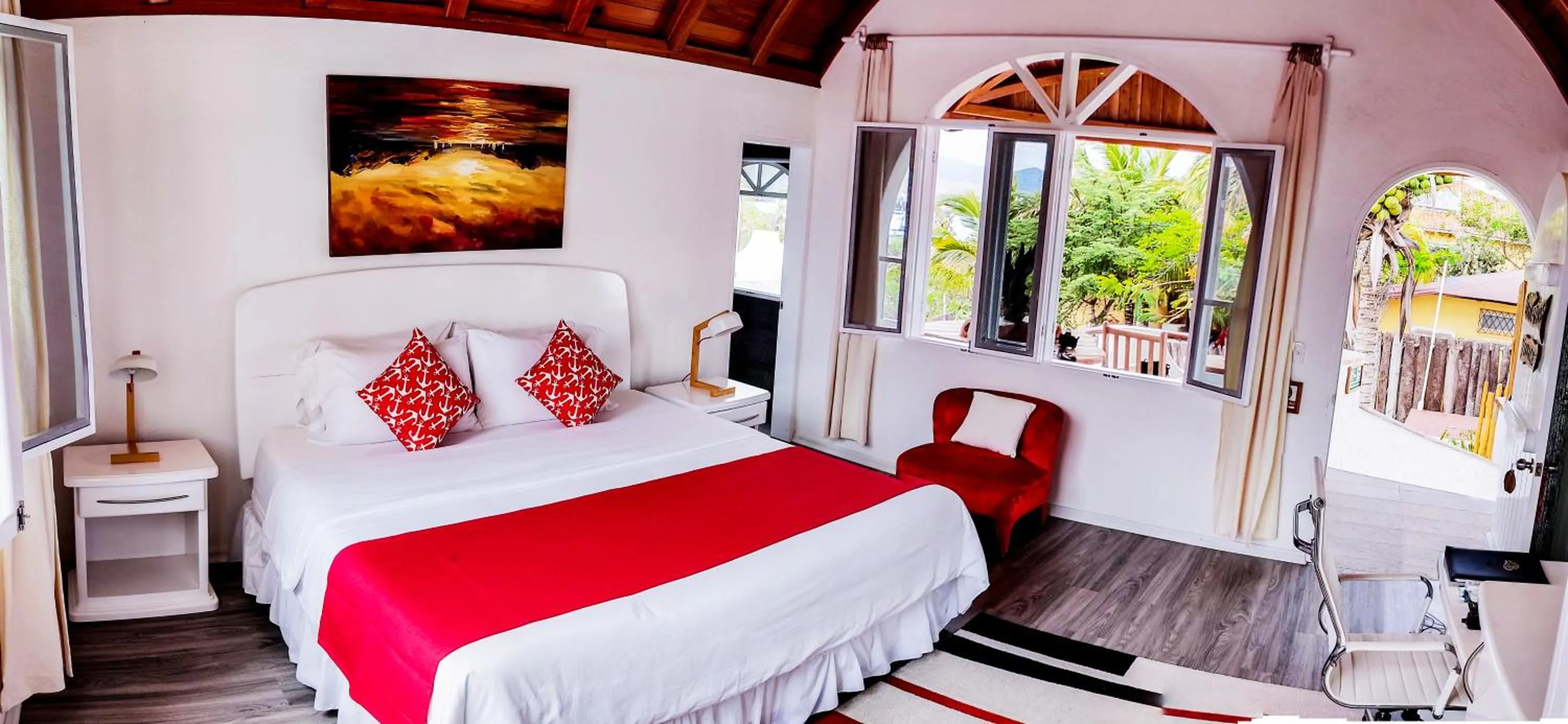 Bed in Hotel Angermeyer Waterfront Inn