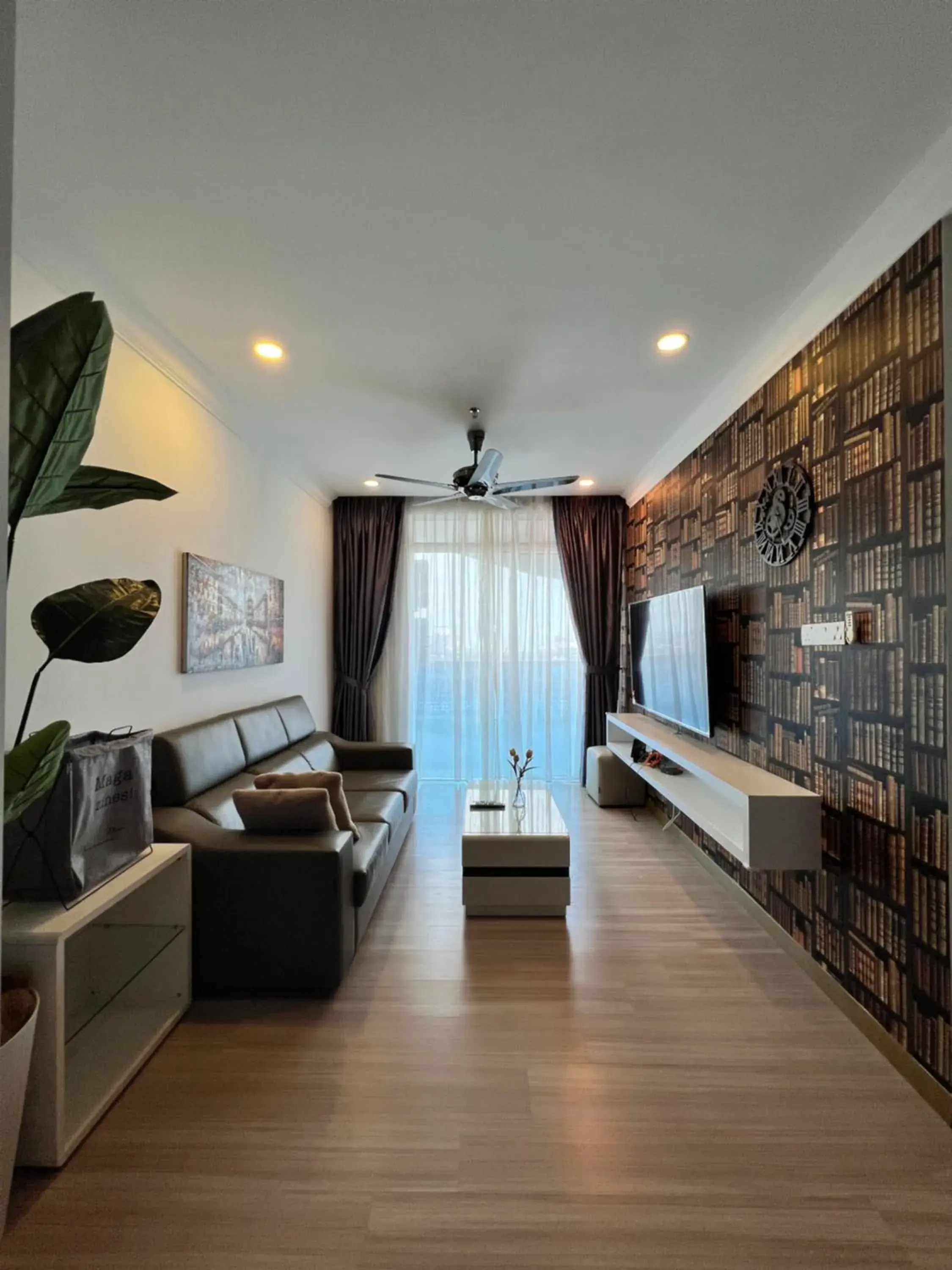Deluxe Suite with Sea View in Penthouse Melaka by BeWiseley Deluxe Suite with Sea View in Penthouse Melaka by BeWiseley