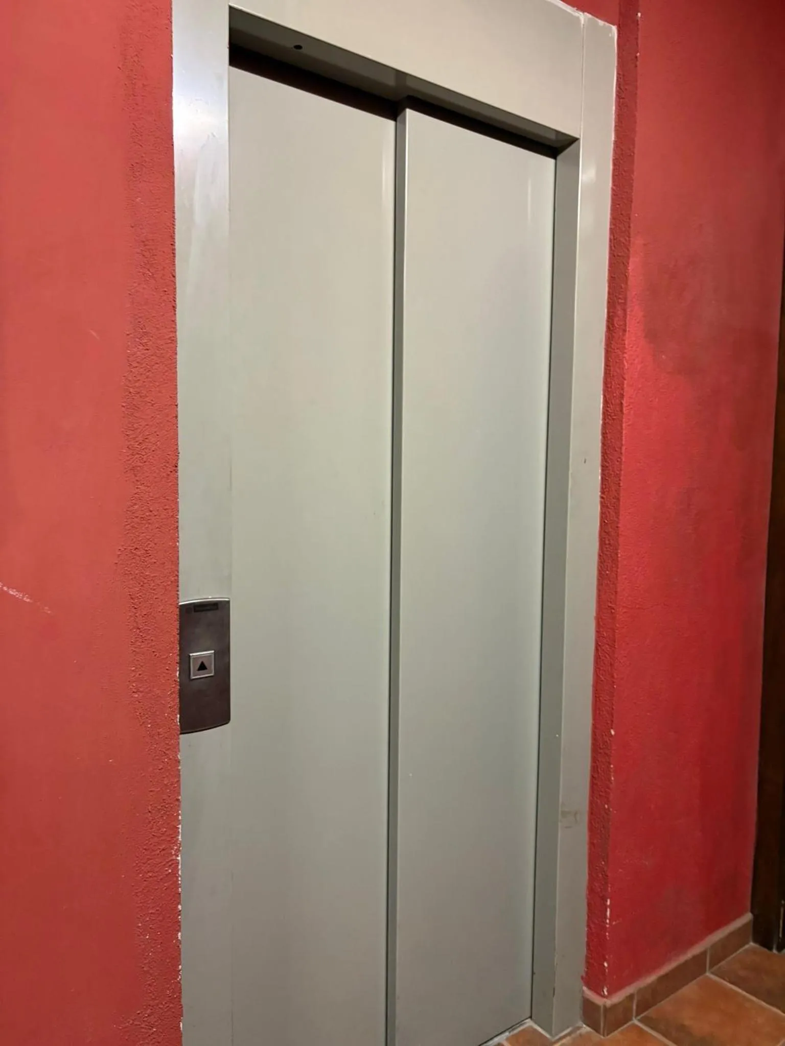 Decorative detail in Hostal meson del rey