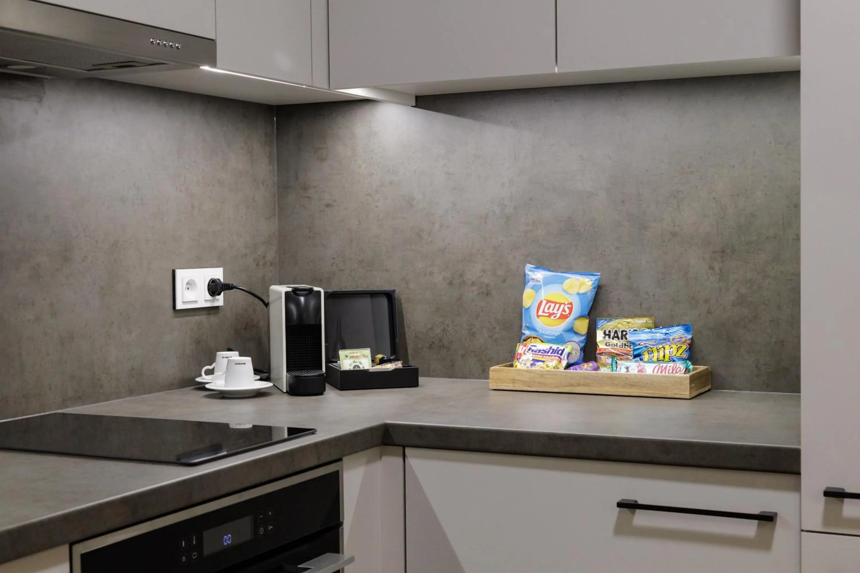 Coffee/tea facilities in Aparthotel Na Klenici