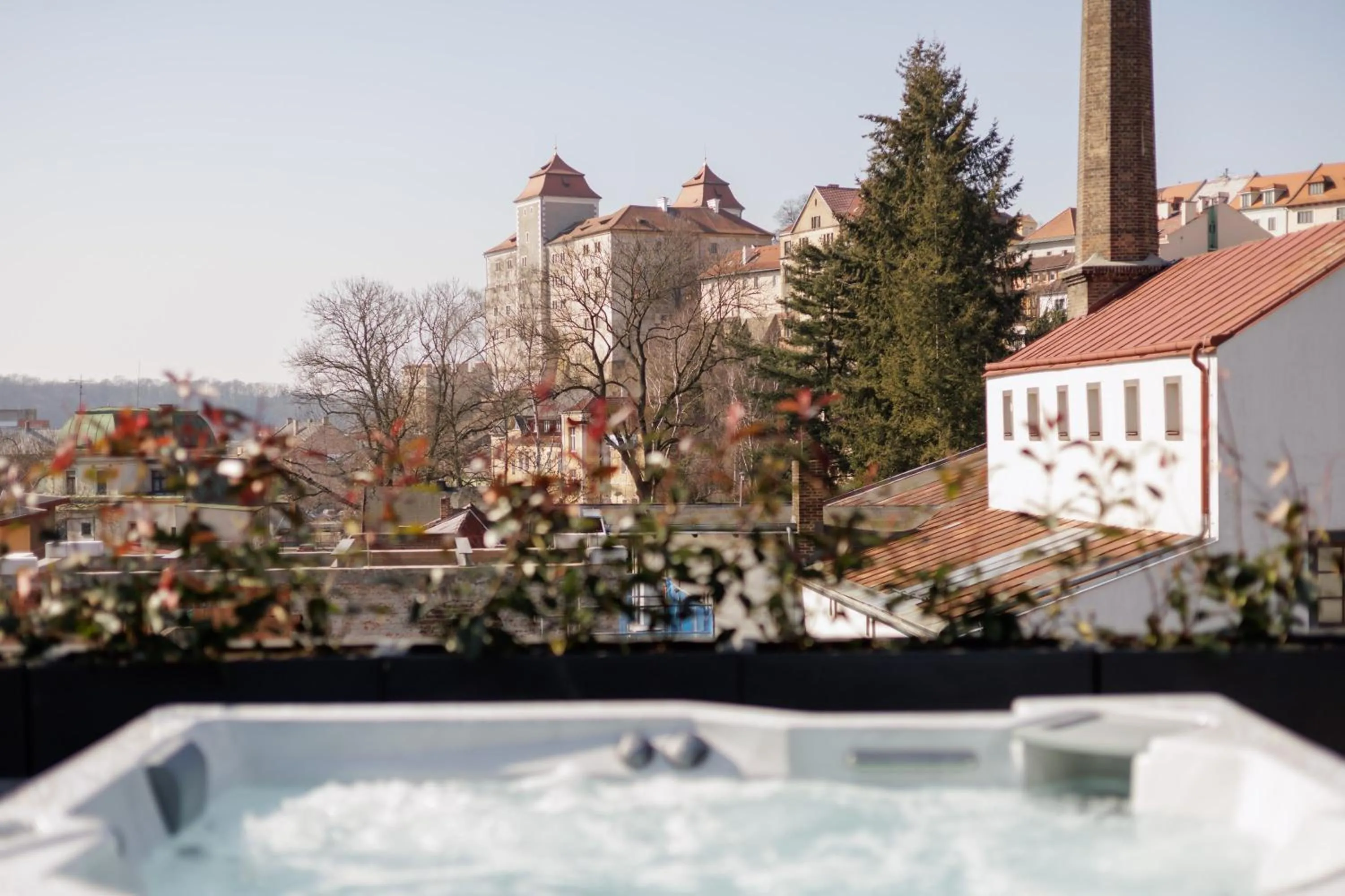 Hot Tub in Aparthotel Na Klenici