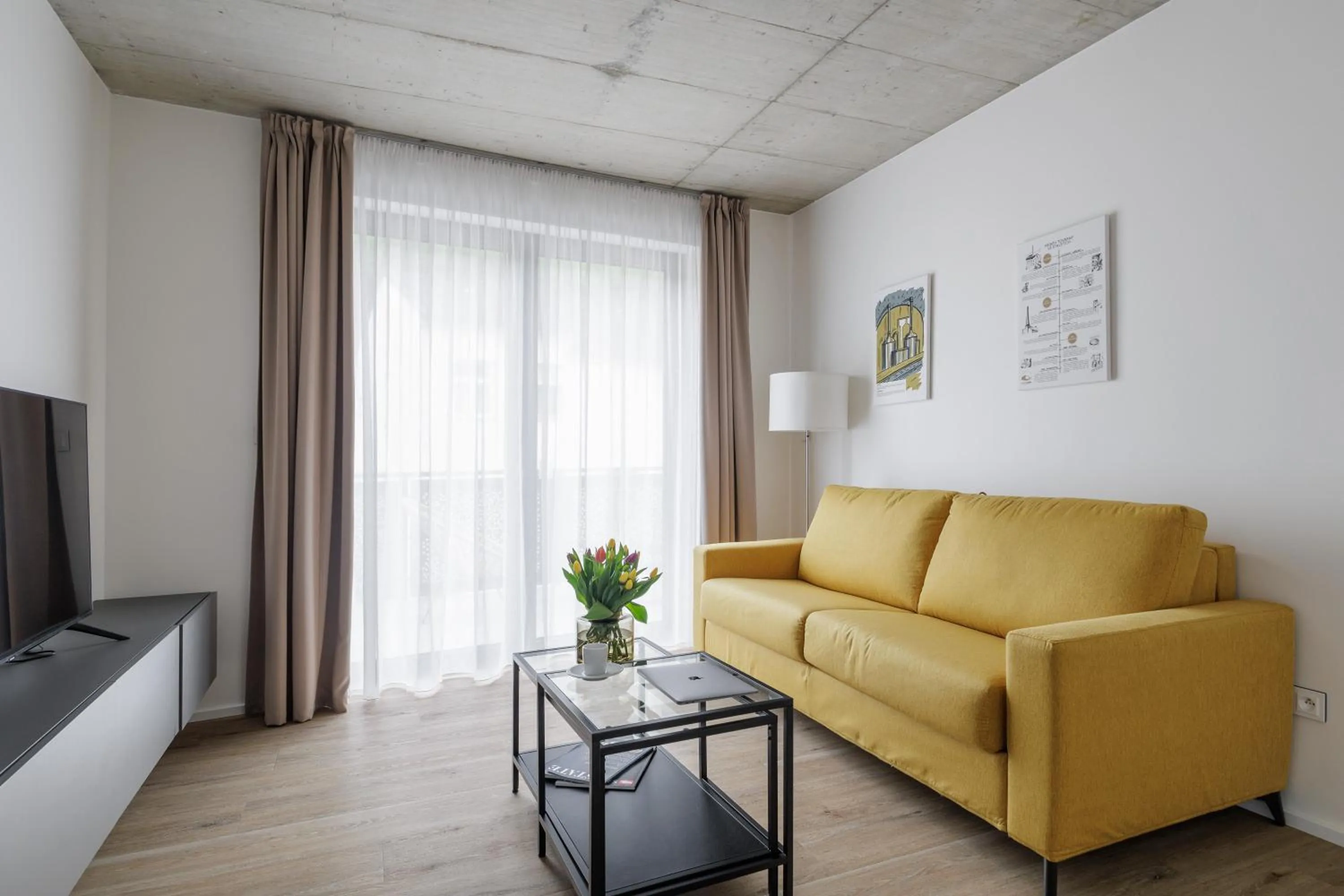 TV and multimedia in Aparthotel Na Klenici