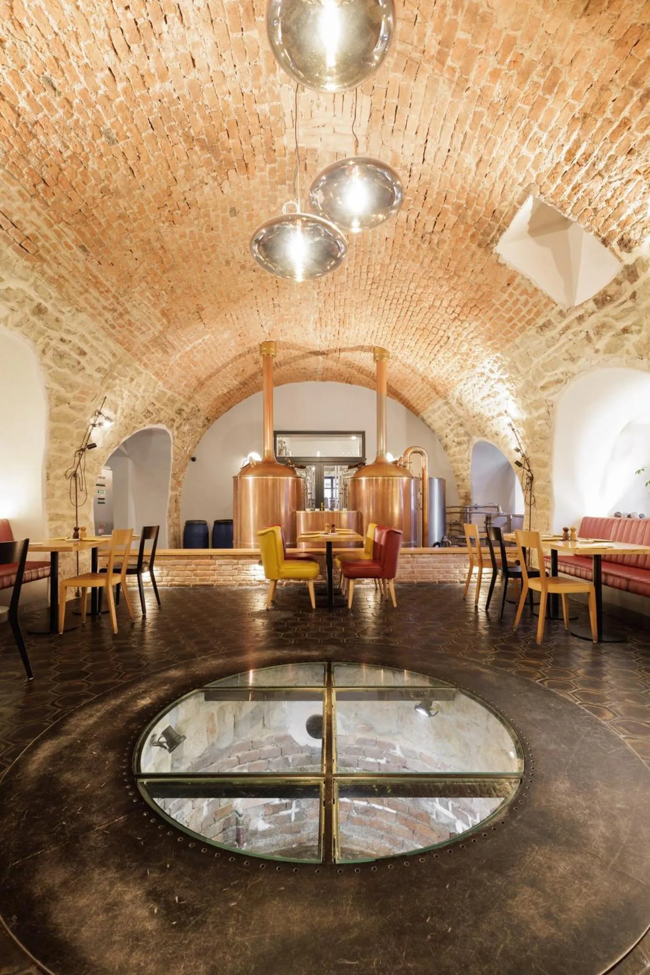 Restaurant/places to eat in Aparthotel Na Klenici