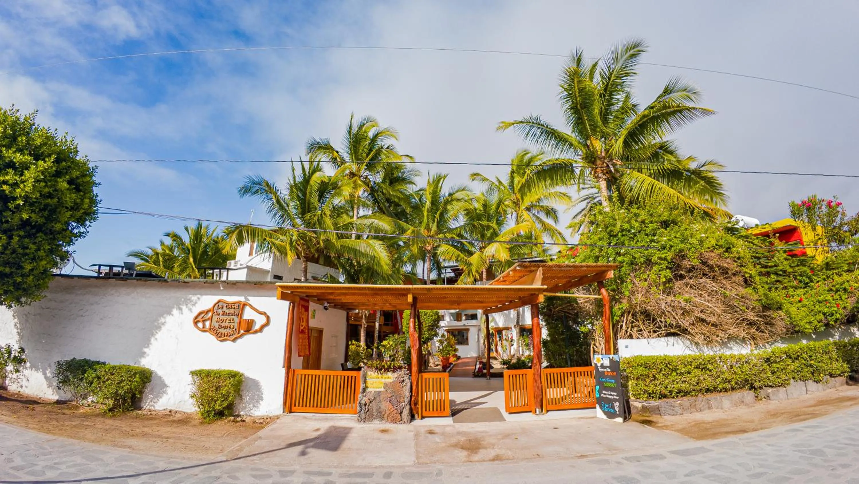 Property building in La Casa de Marita