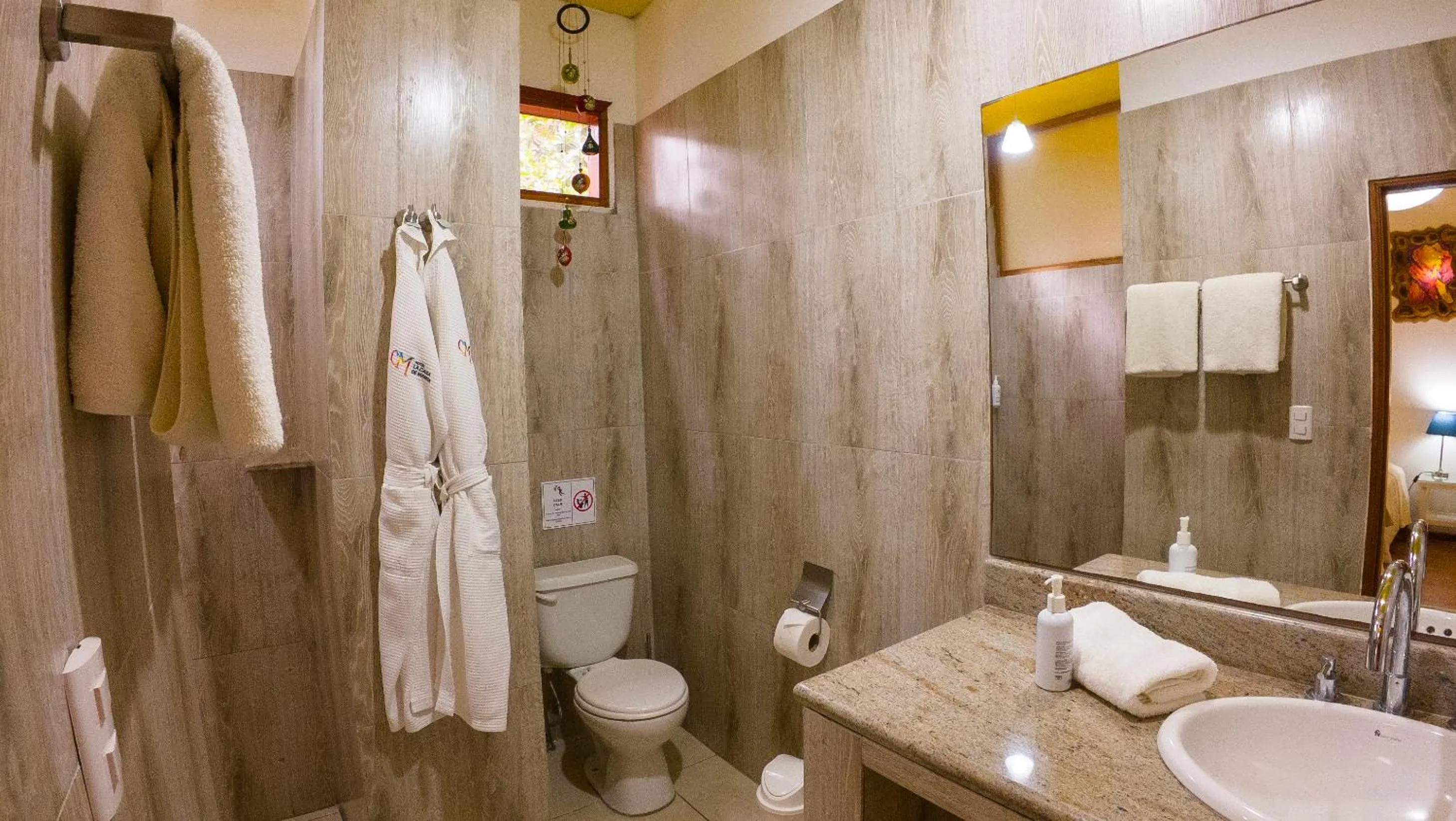 Shower in La Casa de Marita