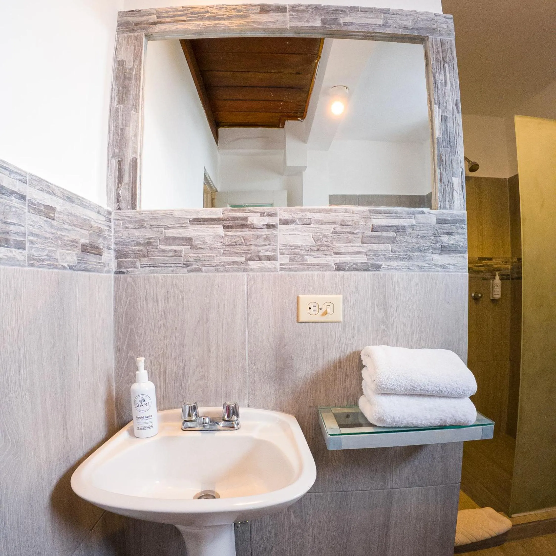 Bathroom in La Casa de Marita