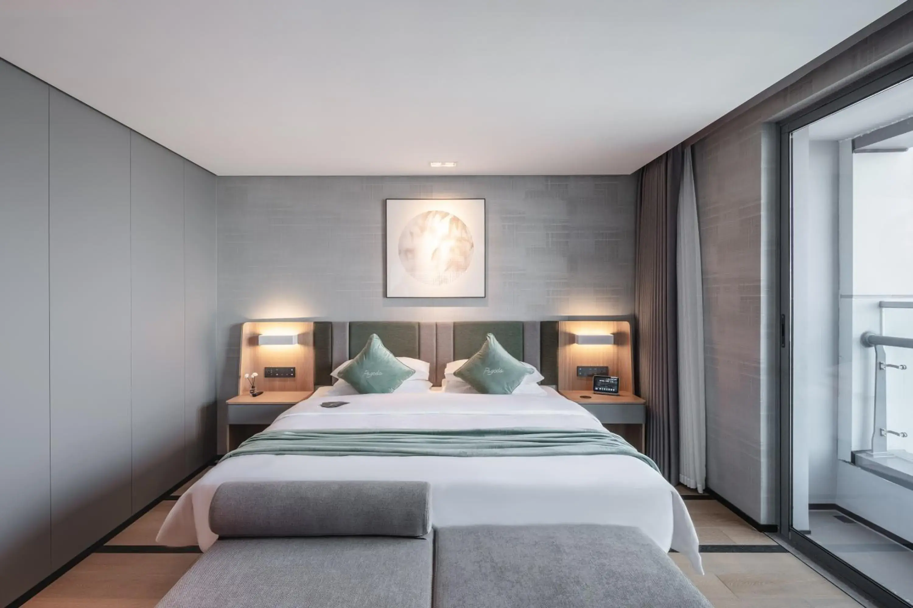 Large Double Room in Pagoda Hotel Chengdu Taikoo Li Large Double Room in Pagoda Hotel Chengdu Taikoo Li