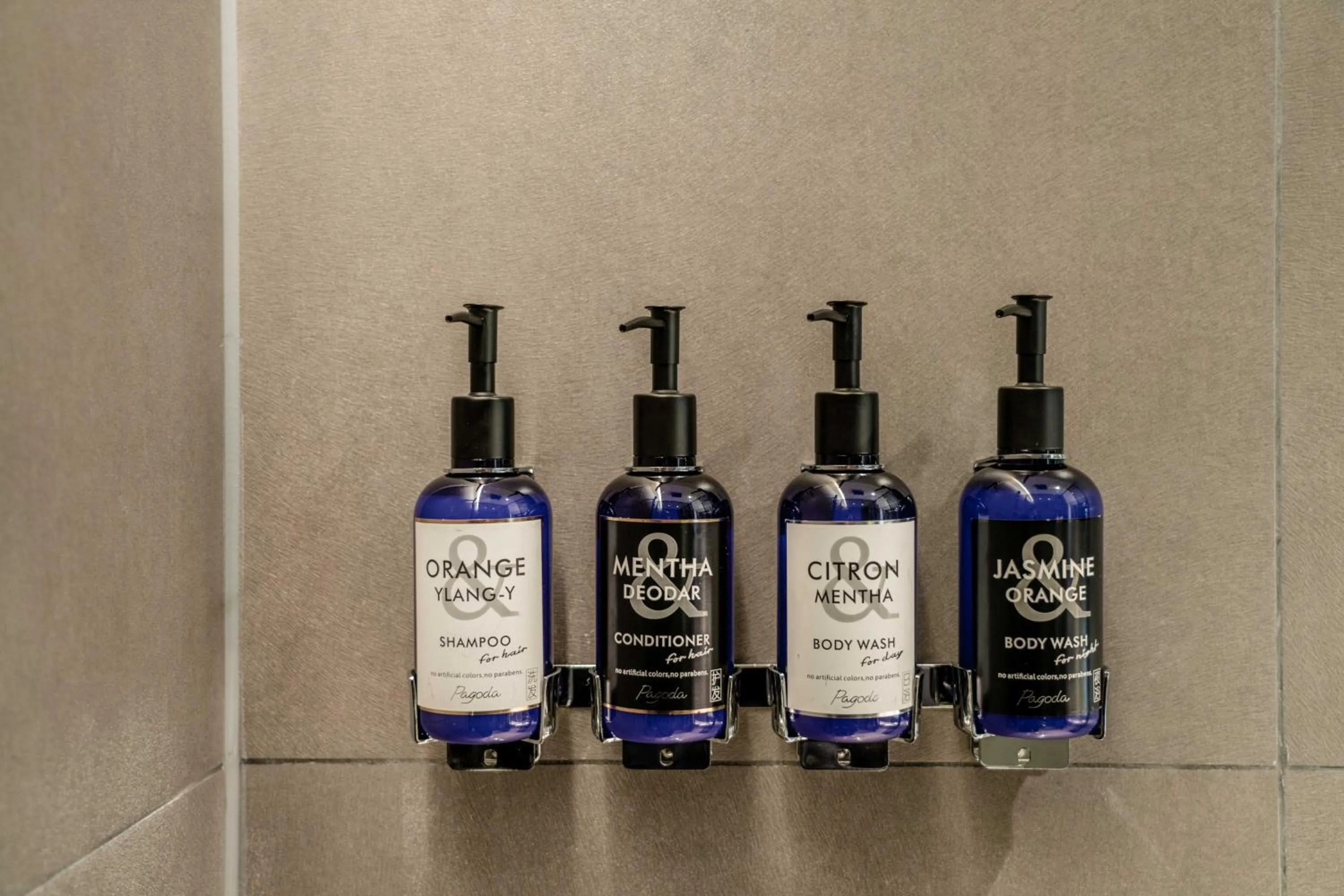 Bathroom in Pagoda Hotel Chengdu Taikoo Li