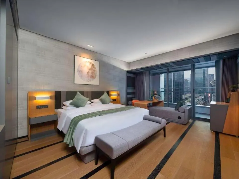 Photo of the whole room, Bed in Pagoda Hotel Chengdu Taikoo Li
