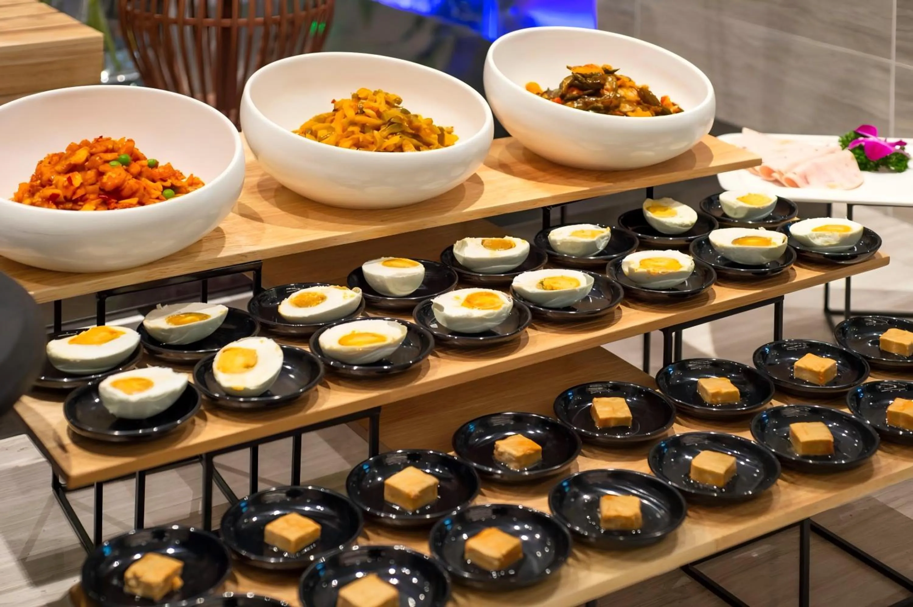 Breakfast in SSAW Boutique Hotel Shanghai Huangpu River