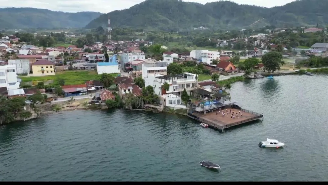 Lake view in PURNAMA BALIGE HOTEL