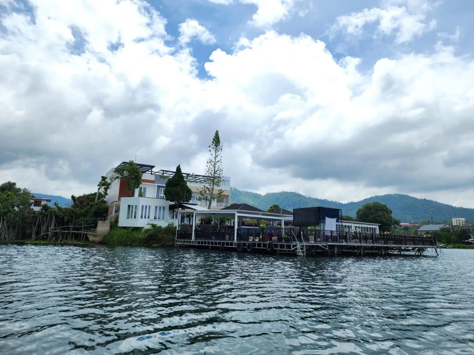 PURNAMA BALIGE HOTEL