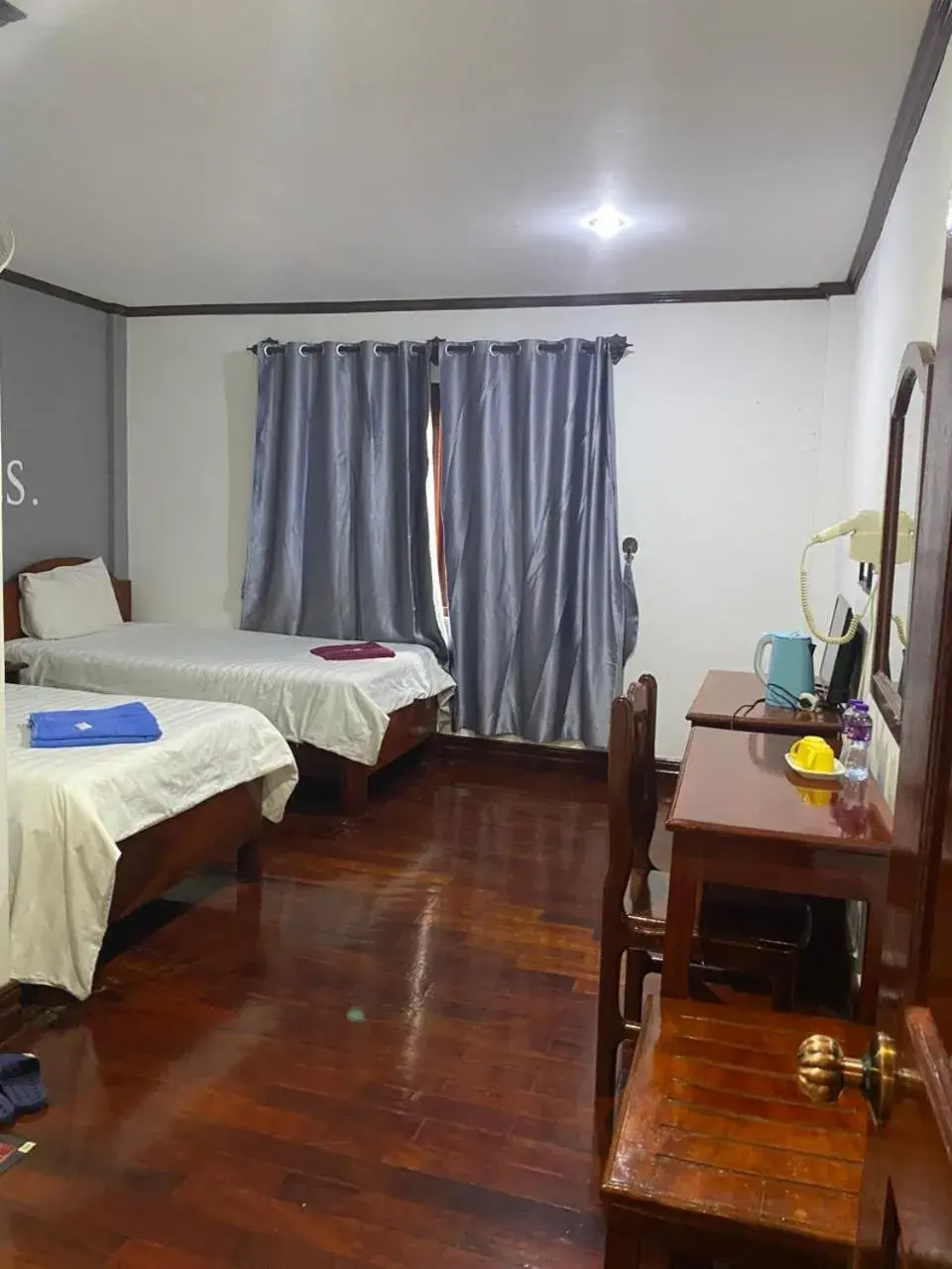 Double or Twin Room with Window in DaViKa Hotel Double or Twin Room with Window in DaViKa Hotel