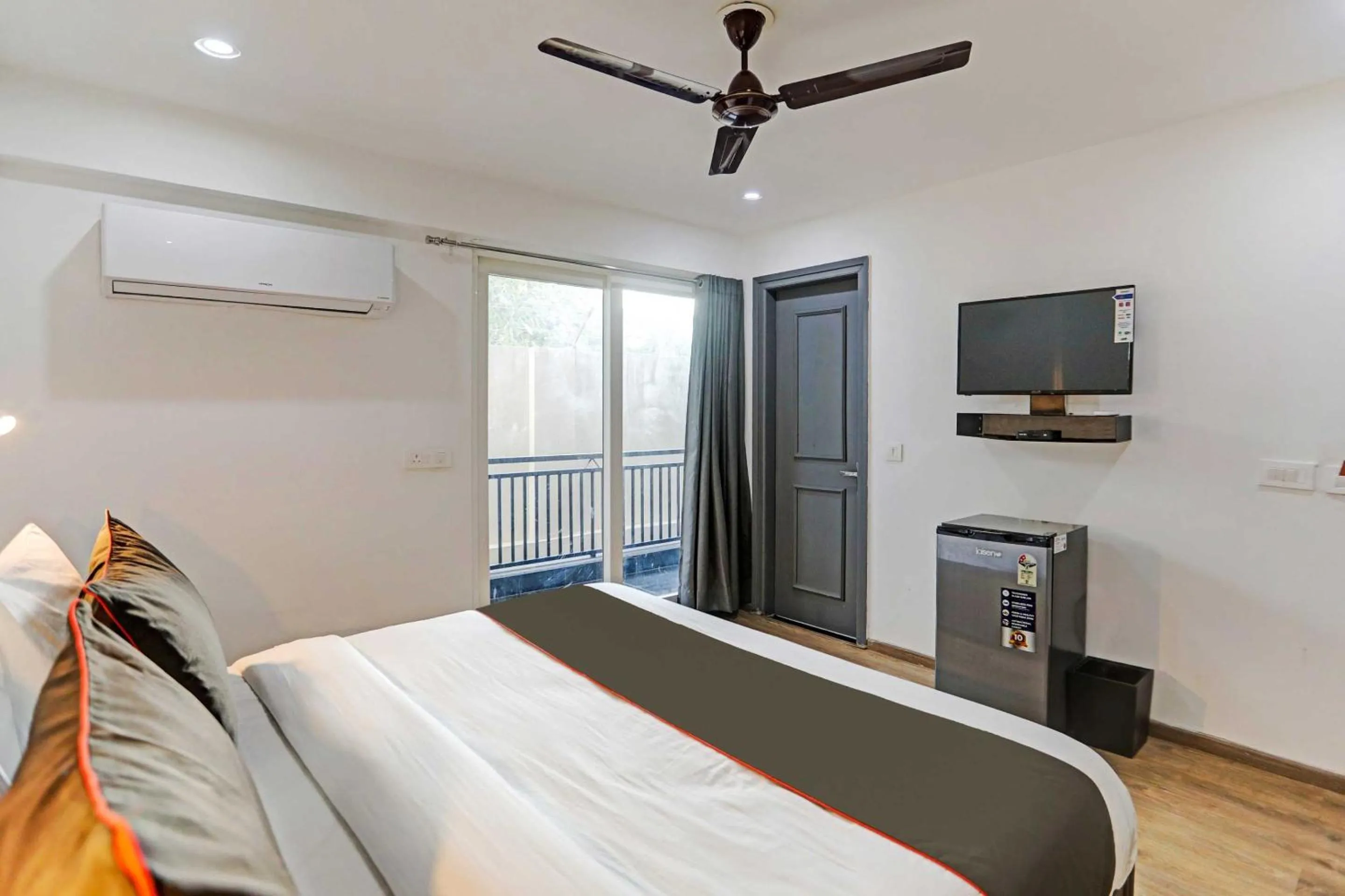 Bedroom, Bed in Super Townhouse CLOUD BAY