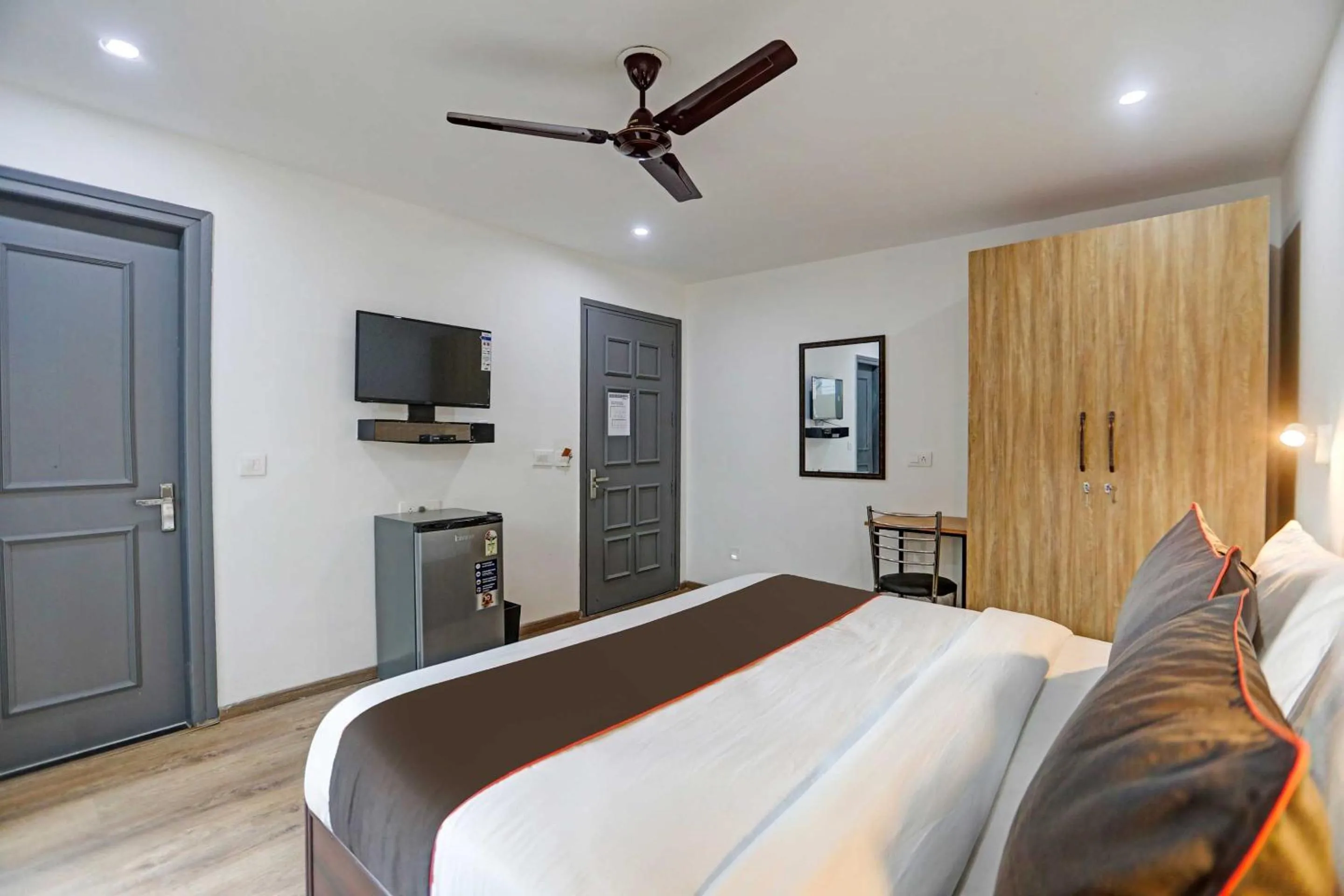 Bedroom, Bed in Super Townhouse CLOUD BAY