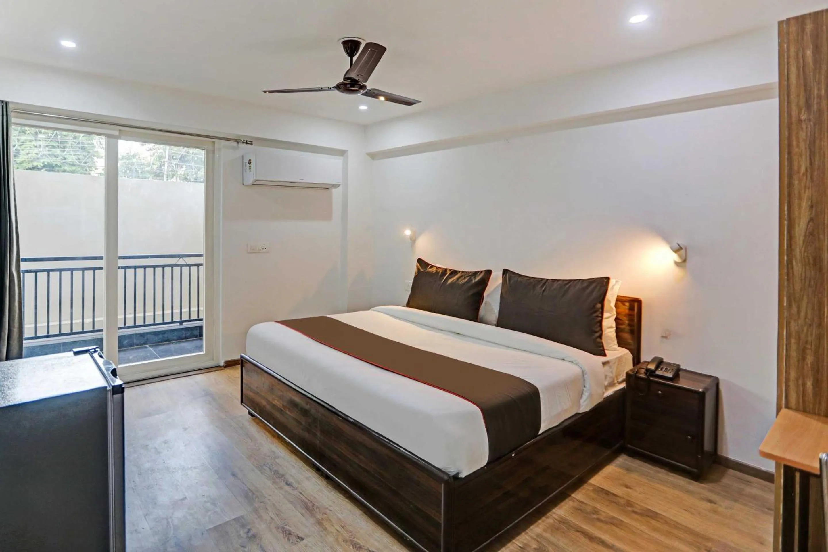 Bedroom, Bed in Super Townhouse CLOUD BAY
